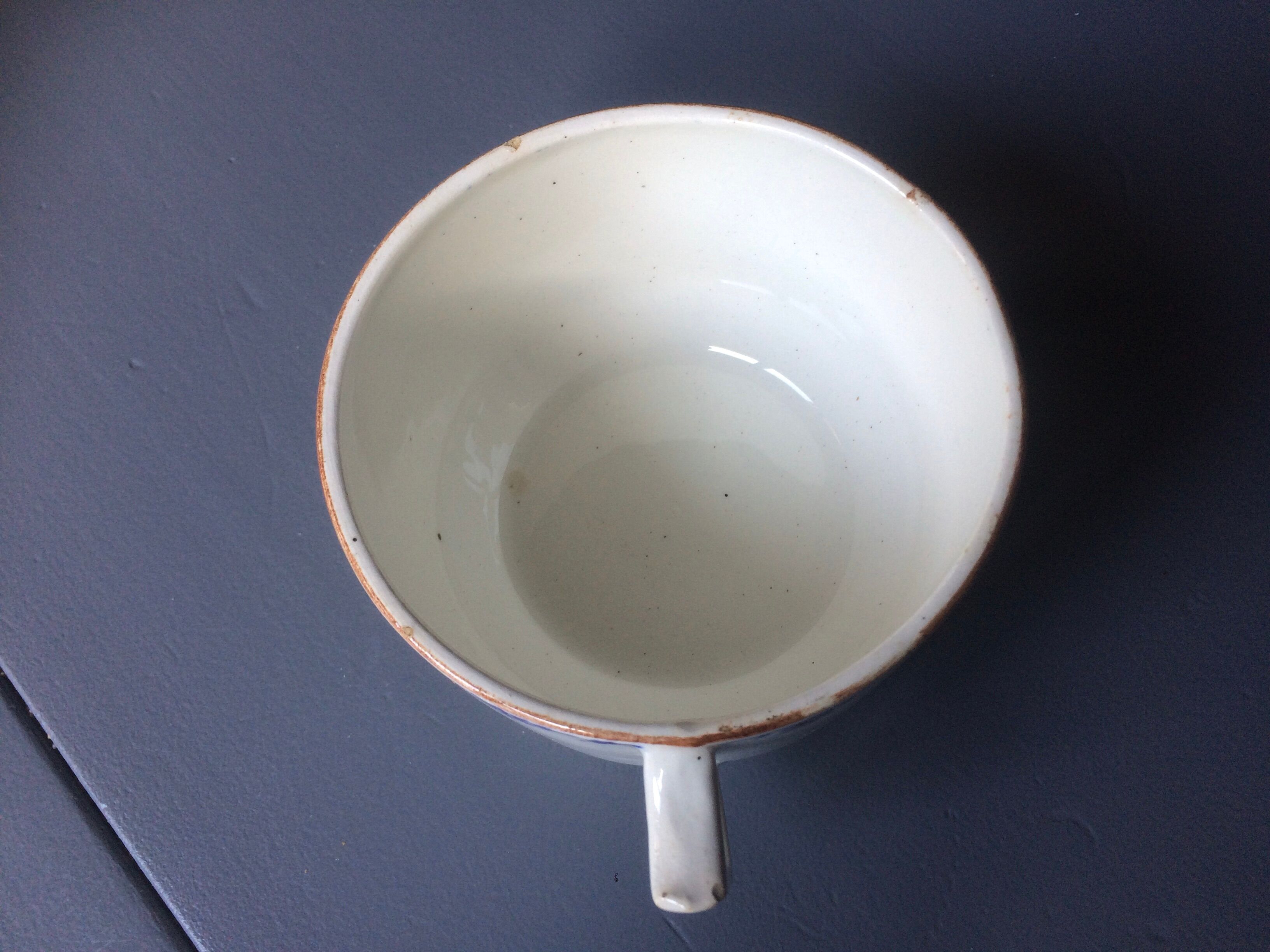 6 old bowls with old ceramic bowls