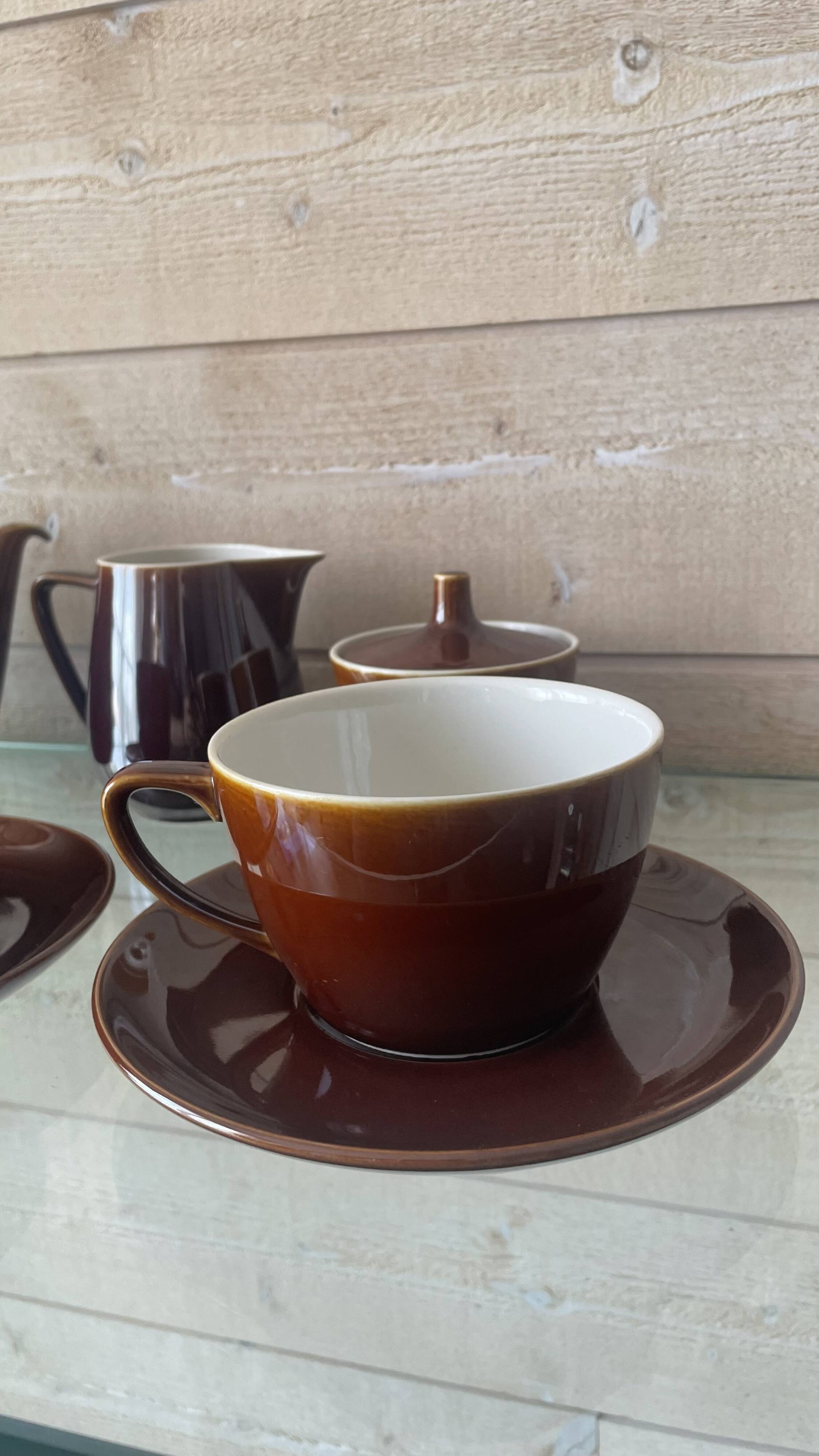 Villeroy and Boch tea service
