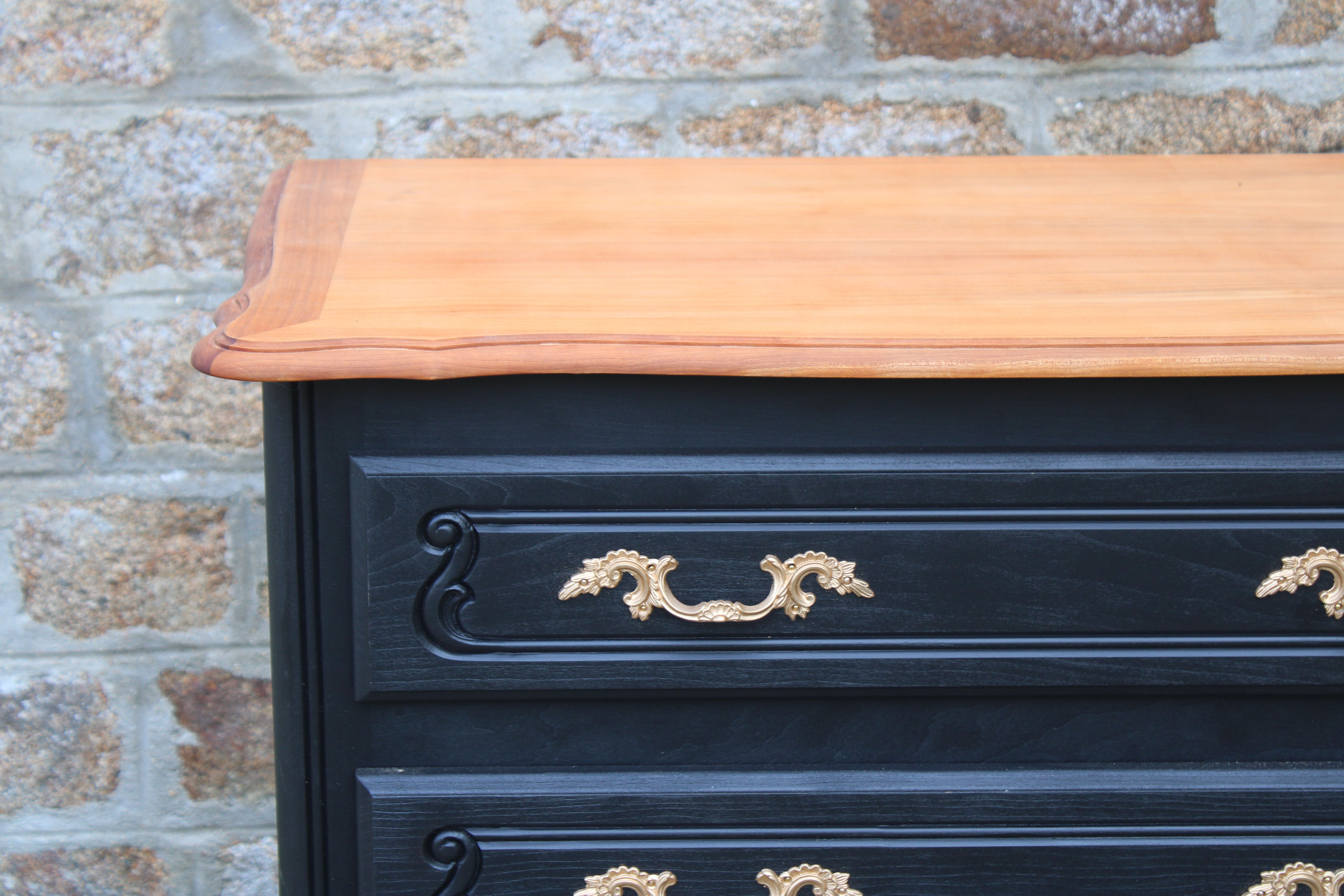 Louis XV style black commode with natural wood top – 3 drawers