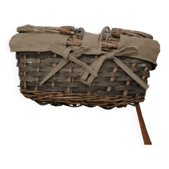 Wicker basket and wooden slats with deco fabric