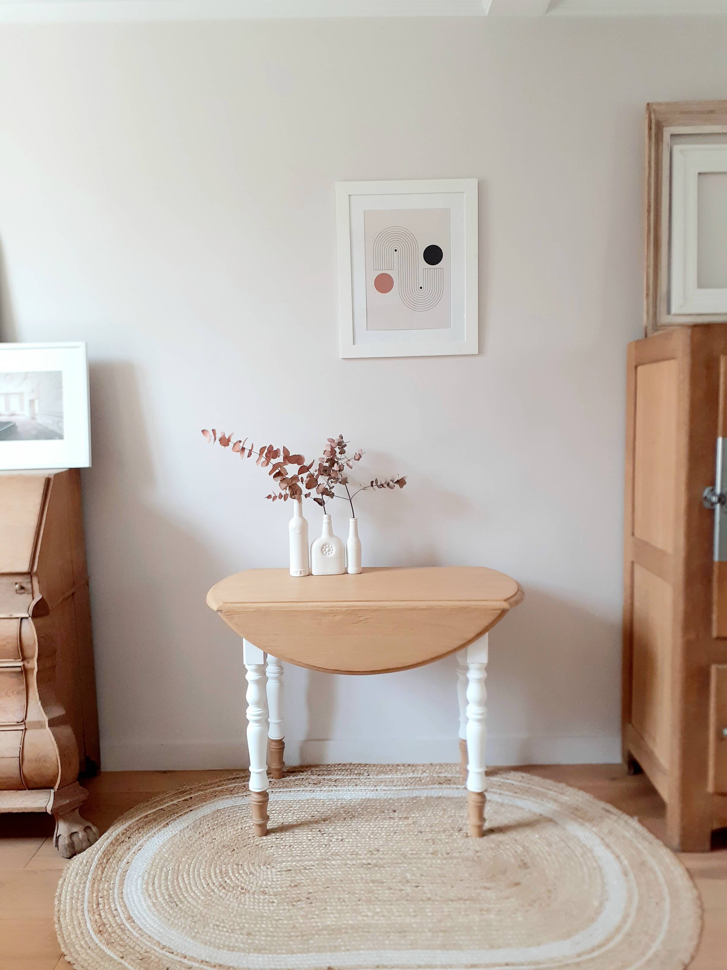 Round table with flaps restyled