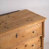 Antique three-drawer chest of drawers (circa 1920)