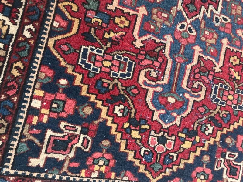 Carpet old Persian Bakhtiar 137 X 202 CM