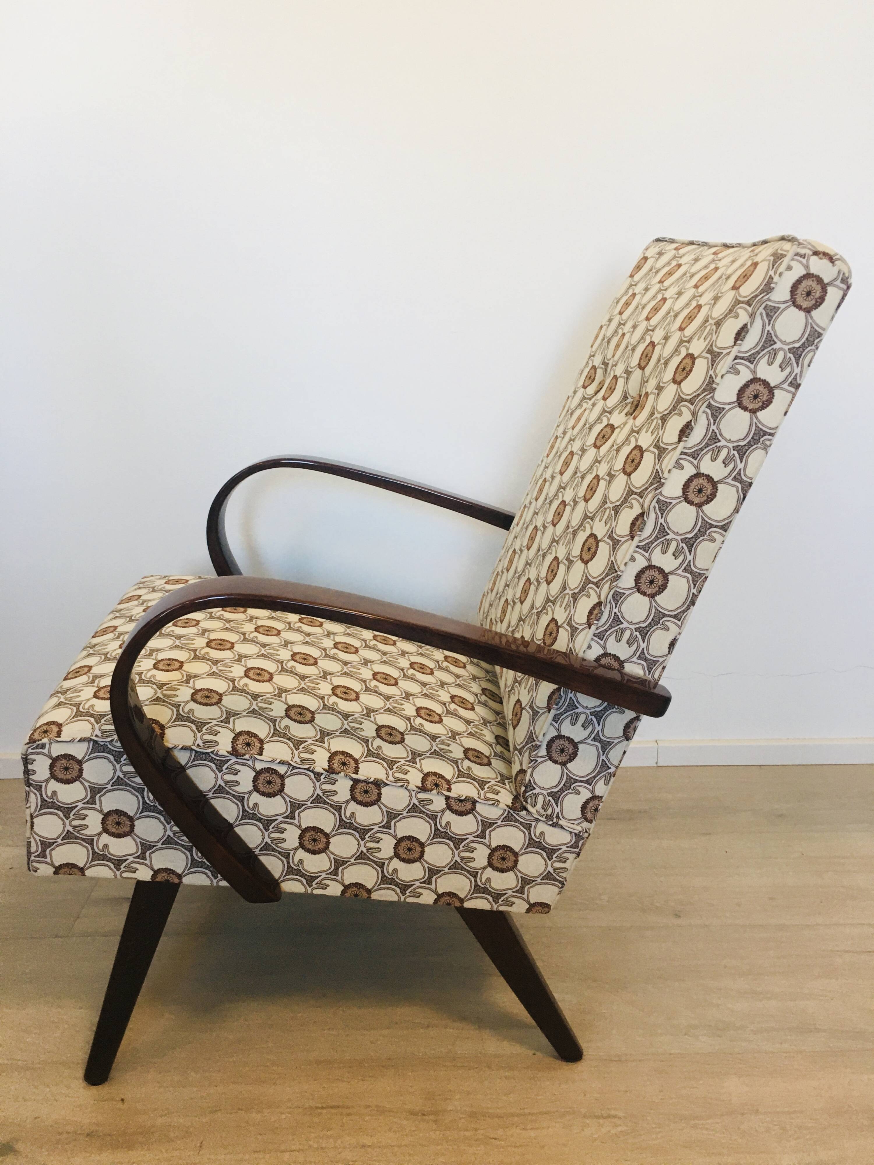 Lounge Armchair by Jaroslav Smidek,   Czechoslovakia 1970’s