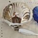 Beurrier coquille Saint Jacques en inox , années 50 , vintage