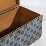 Ancienne malle peinte à décor géométrique (c.1920) #8