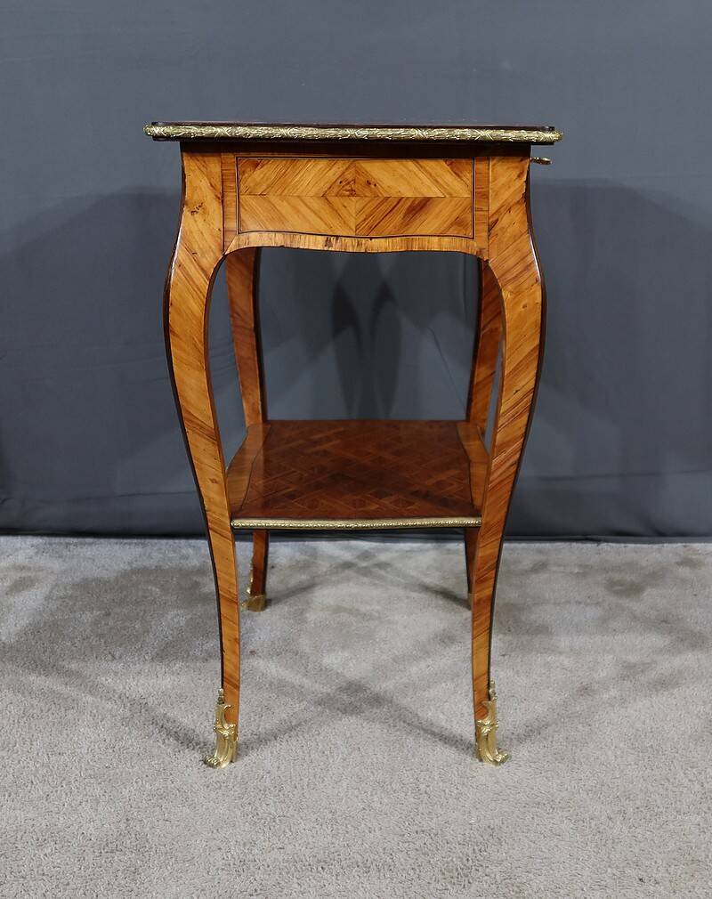 Small living room table in precious wood, louis xv style – 1st part 19th century