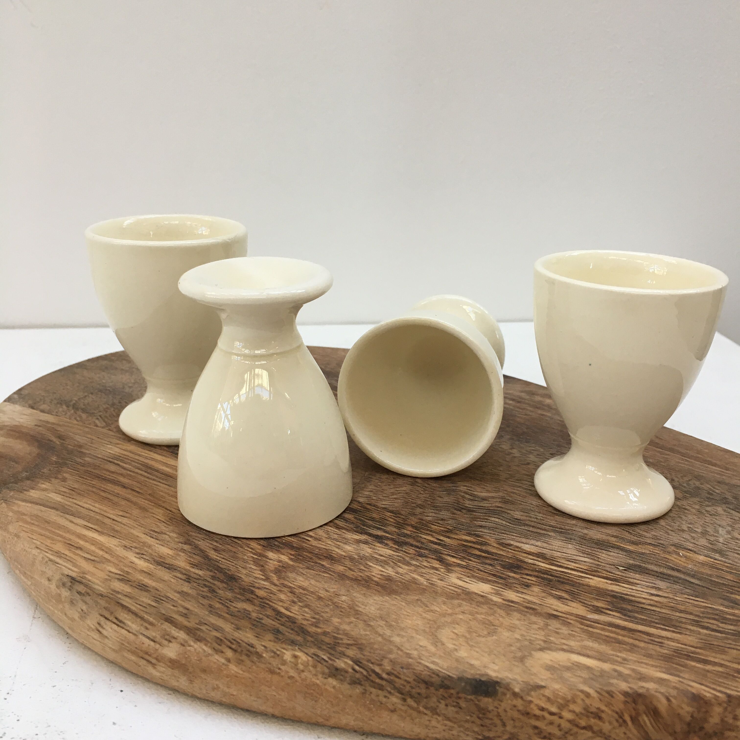 Series of four vintage ceramic coquetiers