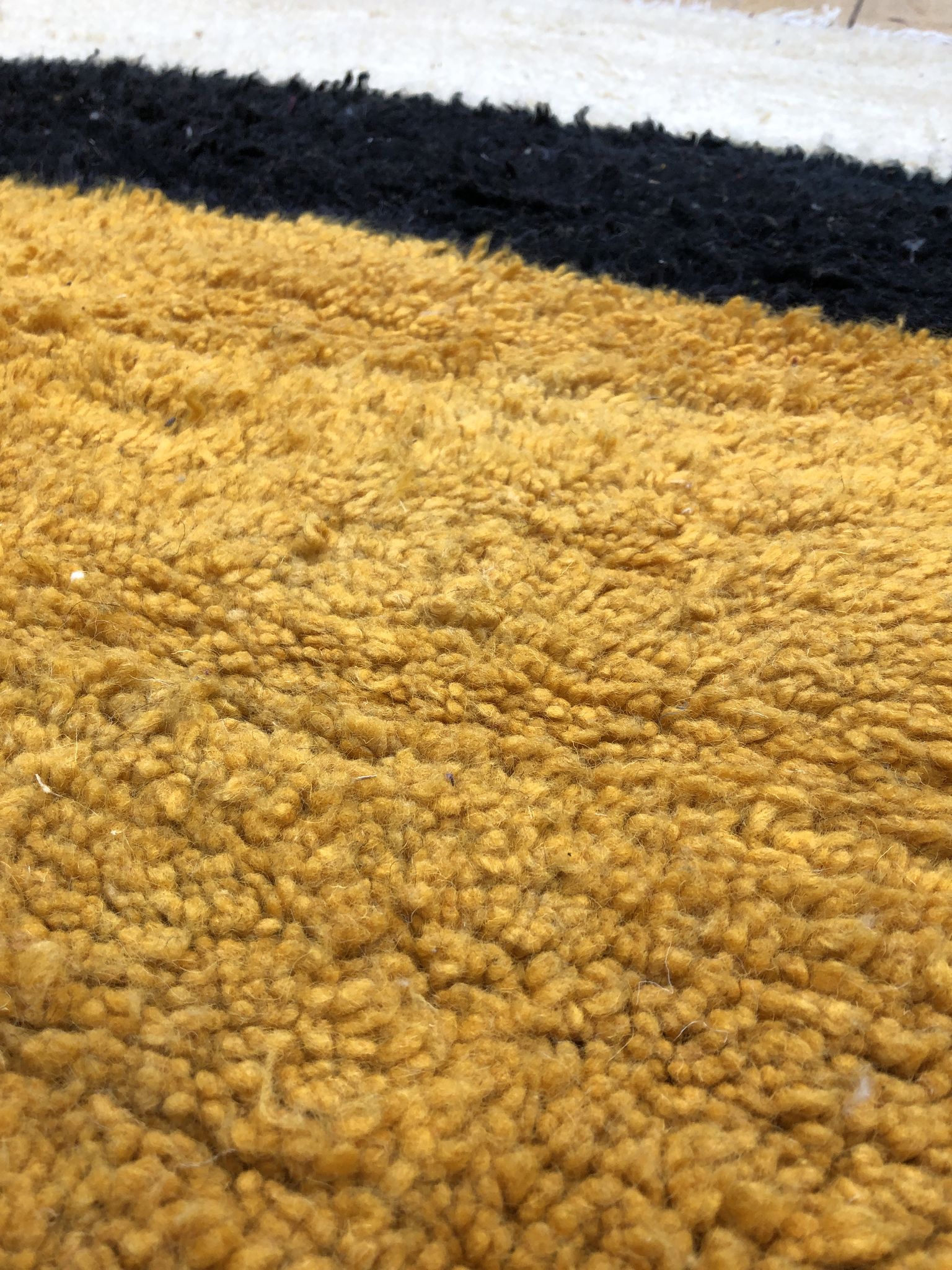 Moroccan Berber carpet 133x97cm