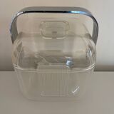 Ice bucket