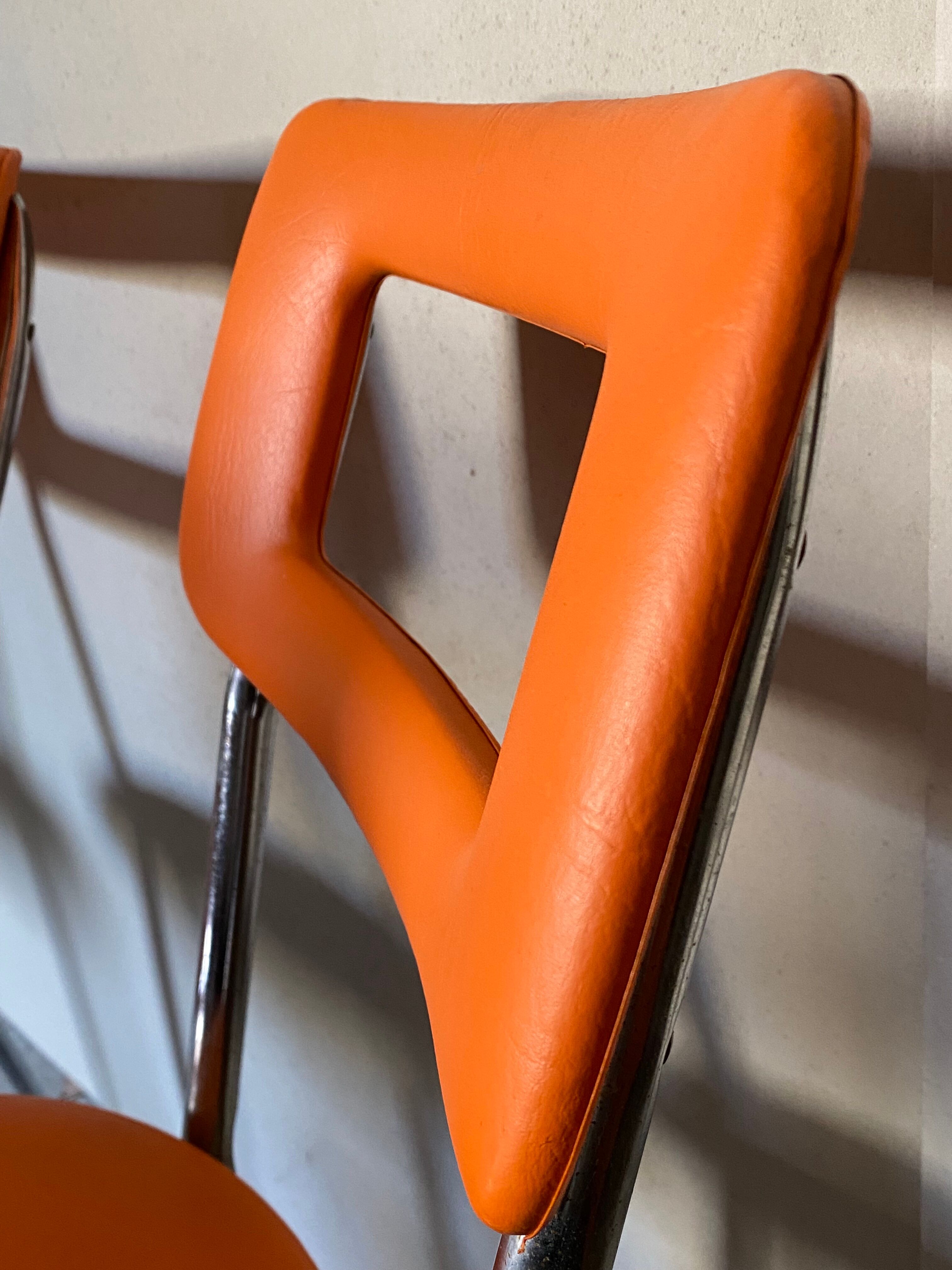 Set of 4 chairs 70s in skaï