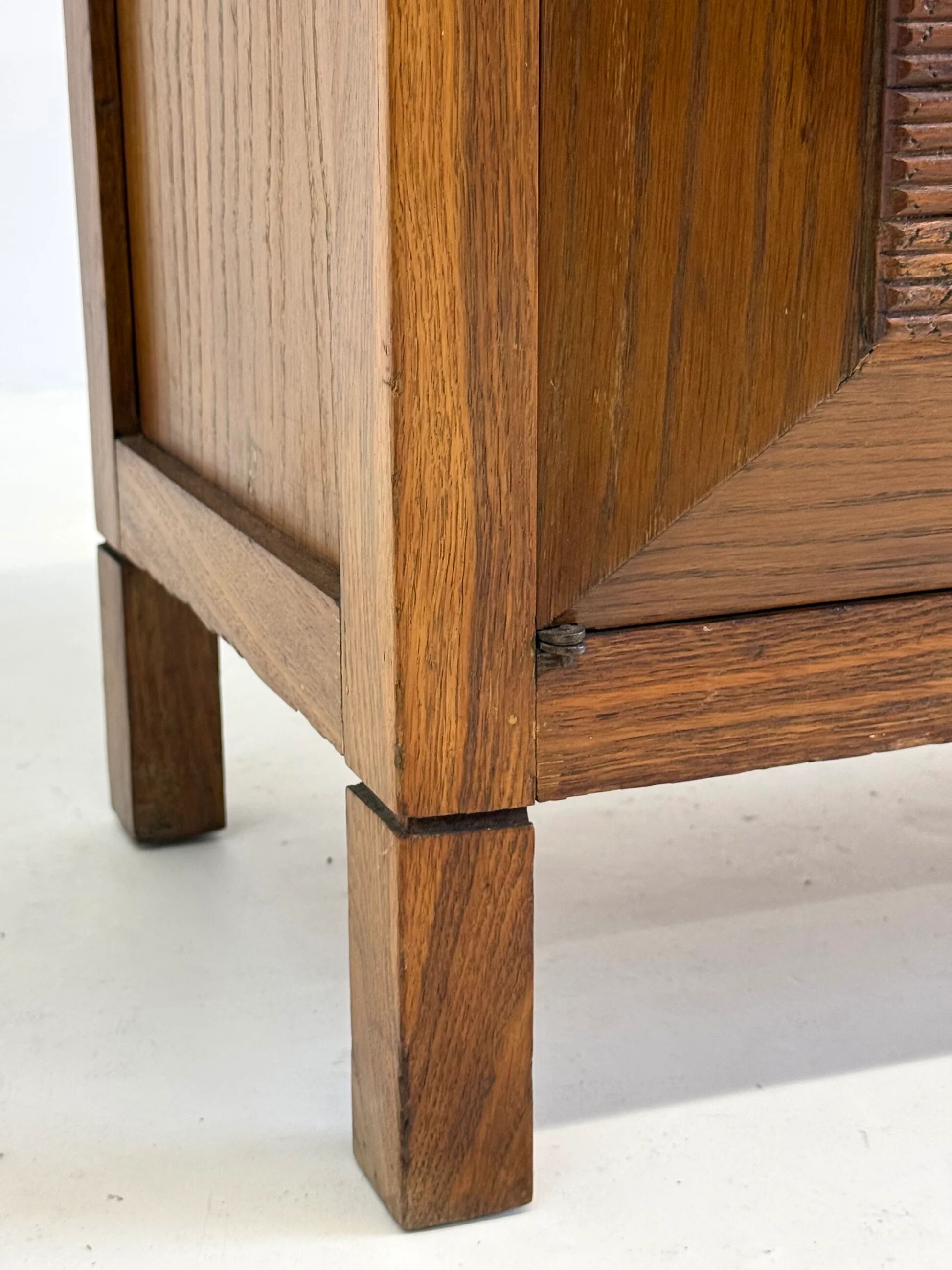 Italian Art Deco cabinet by Guglielmo Pecorini