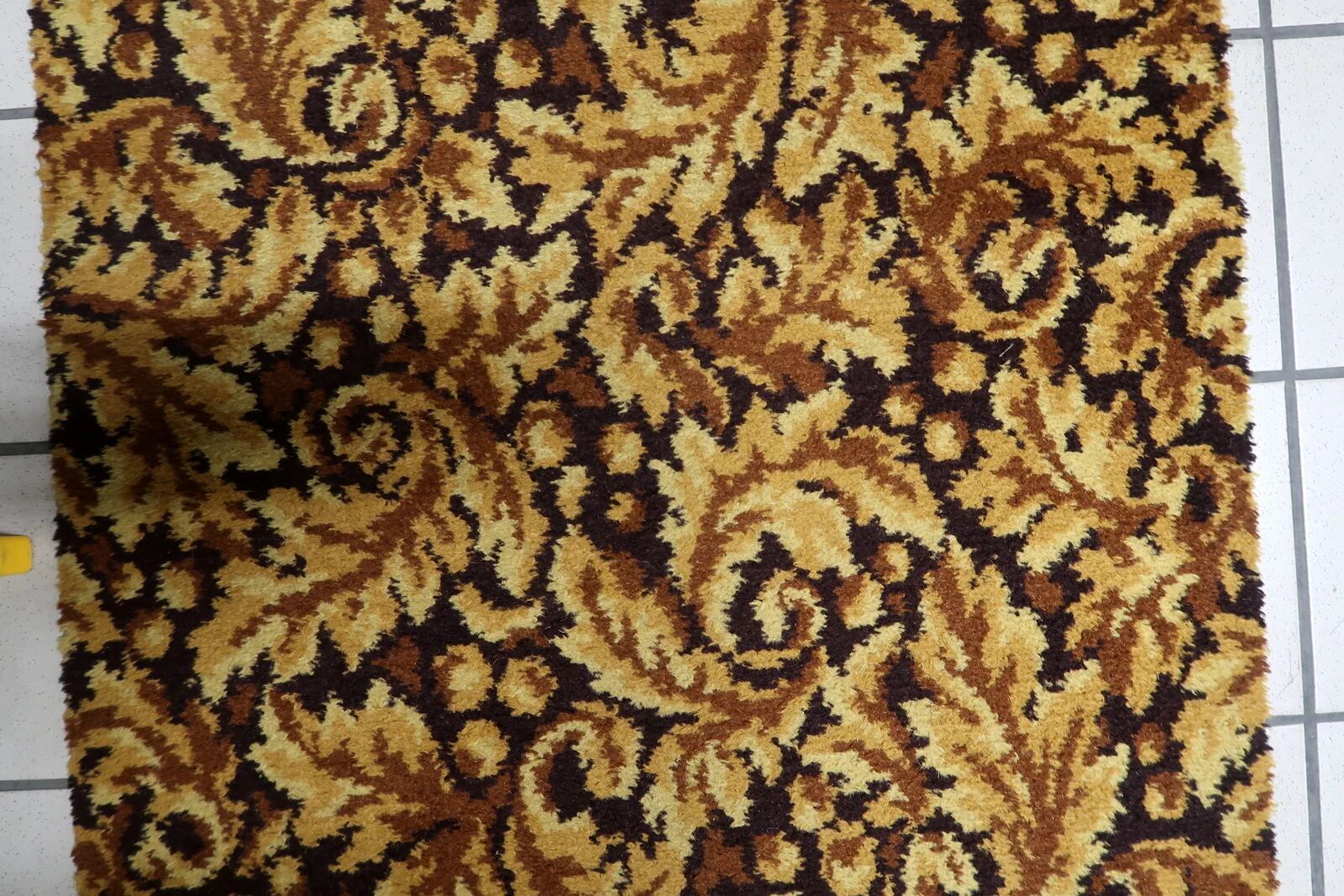 1960s German acrylic runner with gold and brown foliate 2.2' x 10.9' - 1C1288
