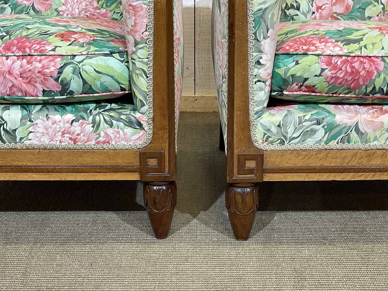 Pair of Art Deco armchairs in mahogany from the 1930s.