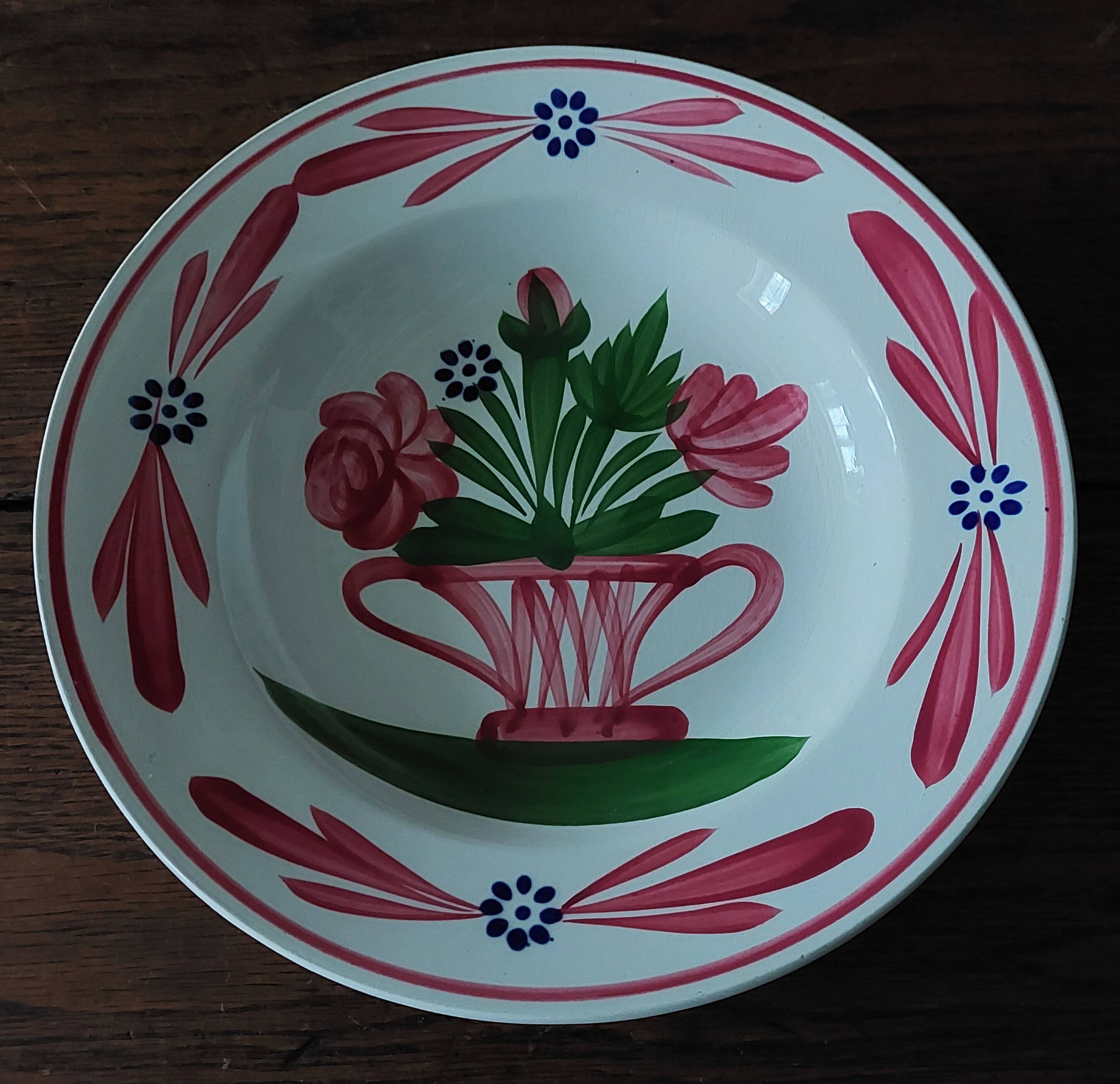 Eastern earthenware soup plate early 20th century