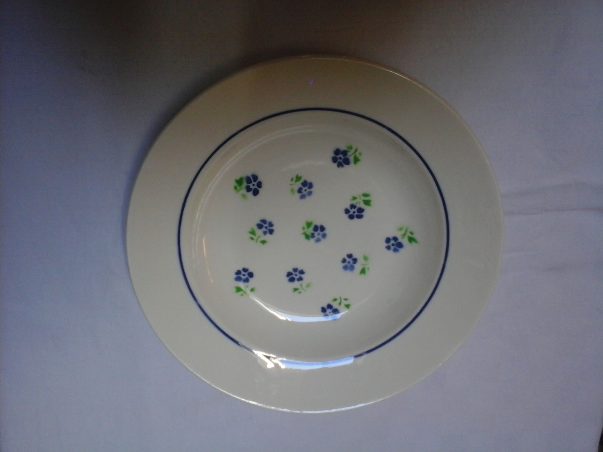 8 dishes hollow claudius / badonviller