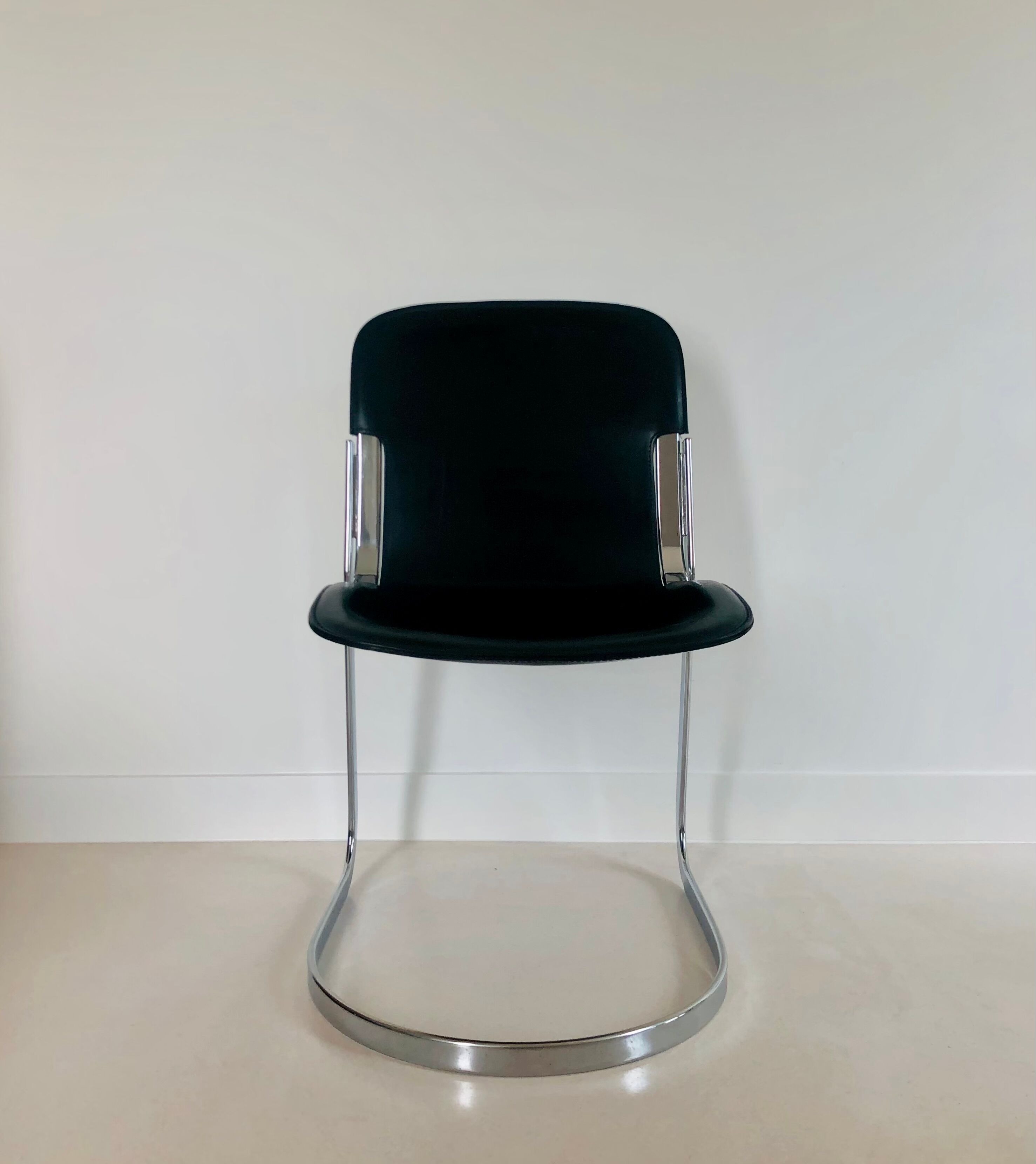 Black leather chair editions Cidue, Italy 70s