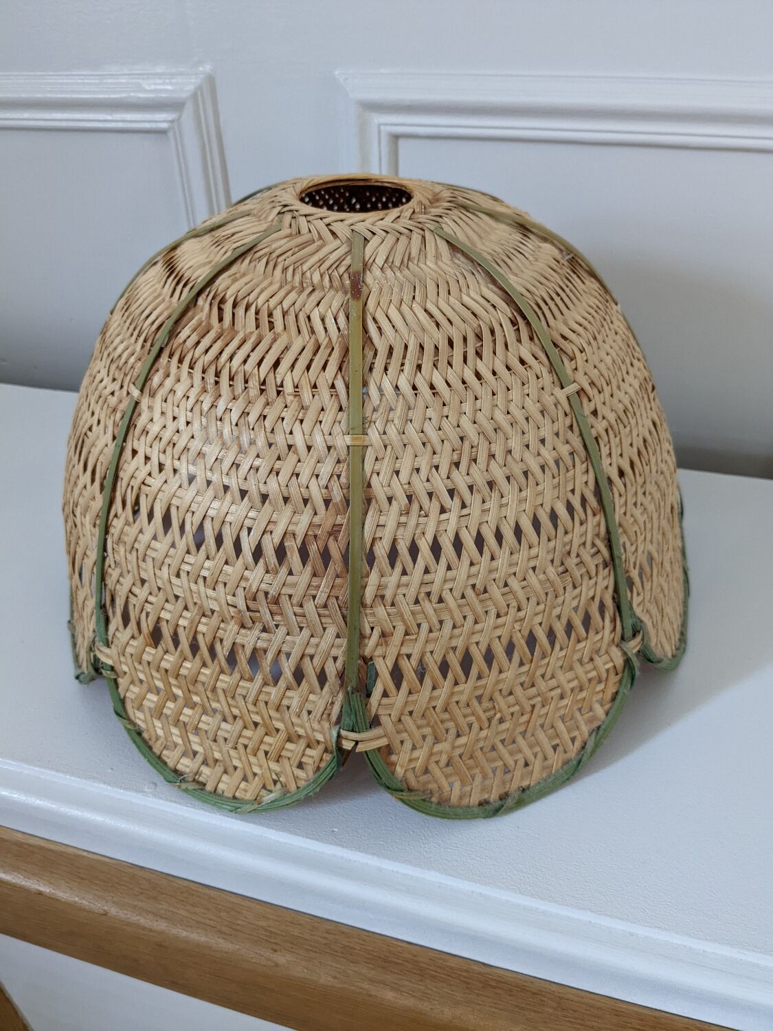 Rattan flower pendant light