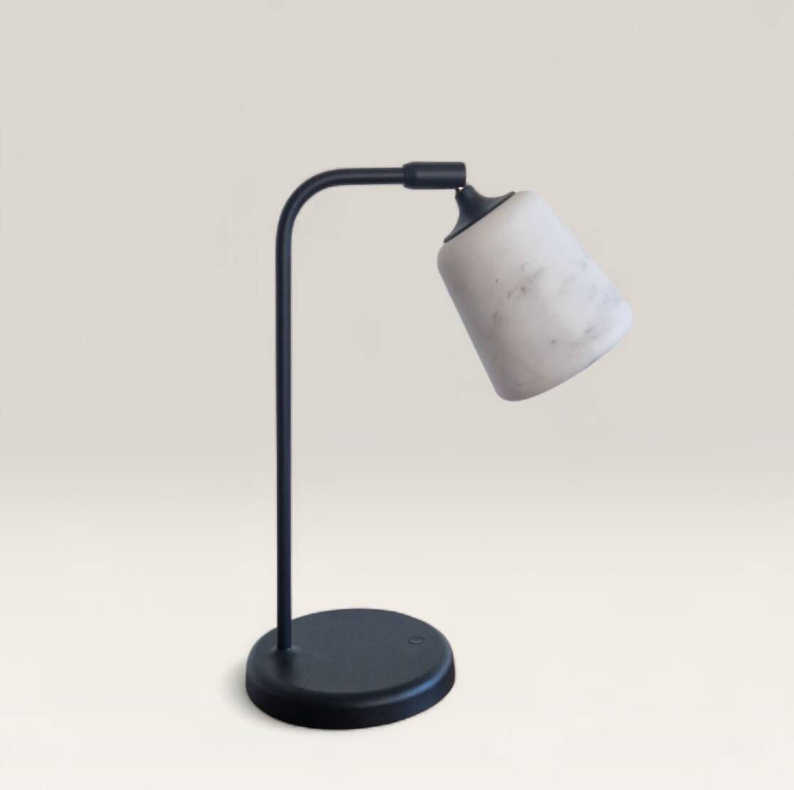 Lampe Material New Works  - Design Noergaard & Kechayas - Marbre/Acier