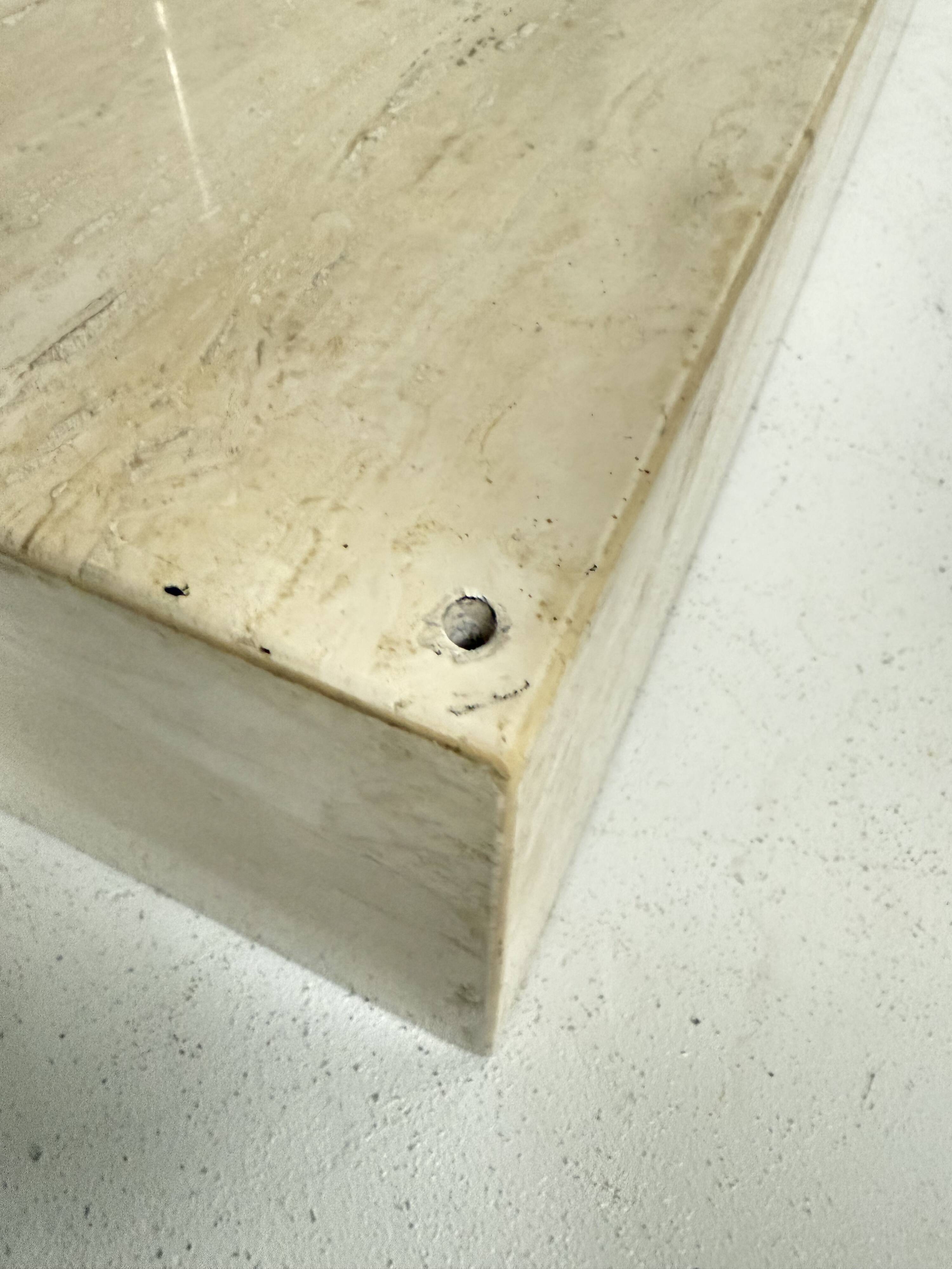 Re Quadro Coffee Table in Travertine and Lacquered Wood by Paolo Piva