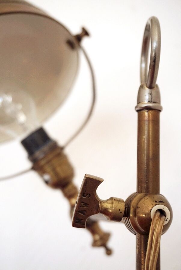 Lamp in brass House Maws & London