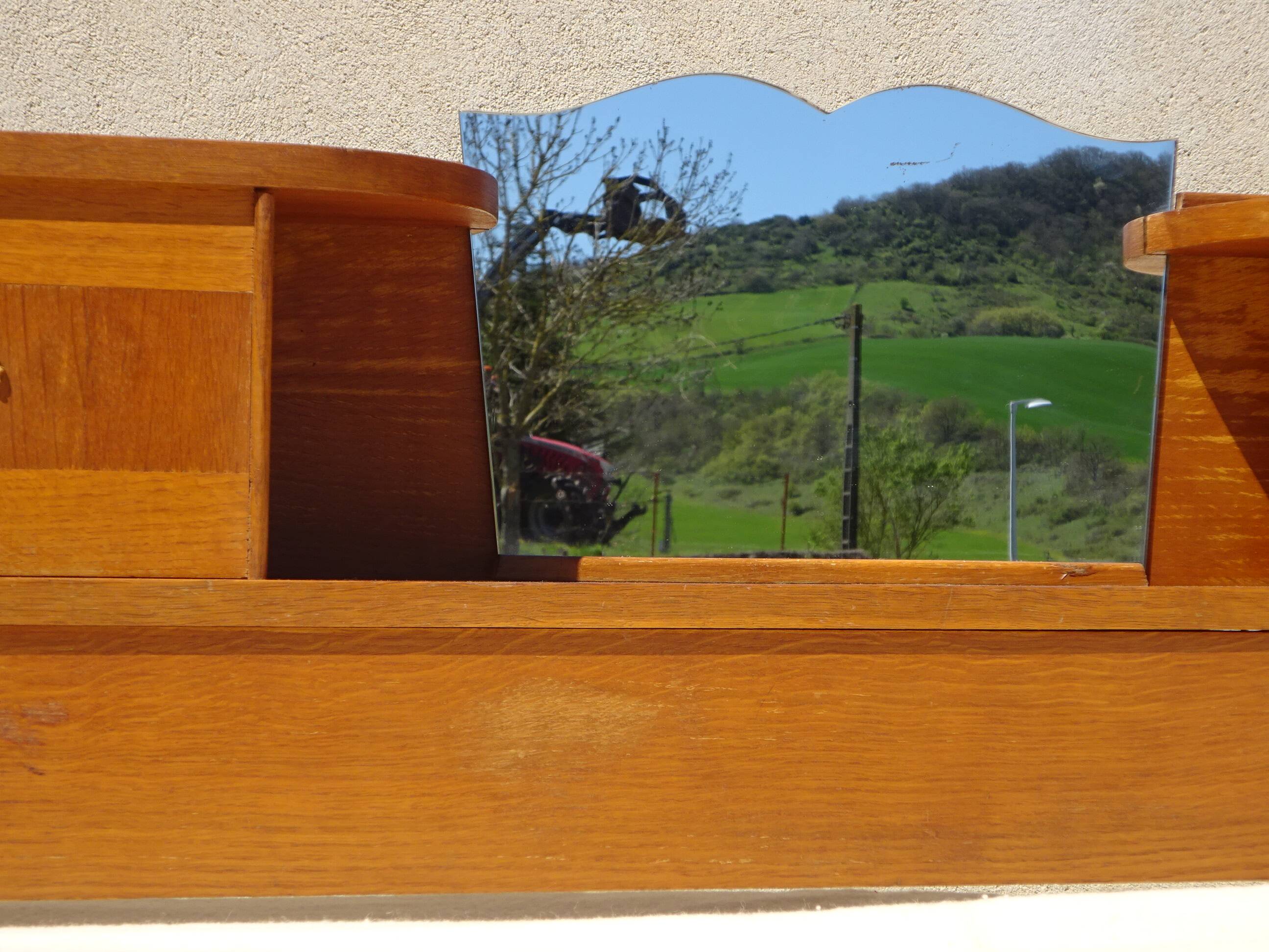 Cozy and oak headboard