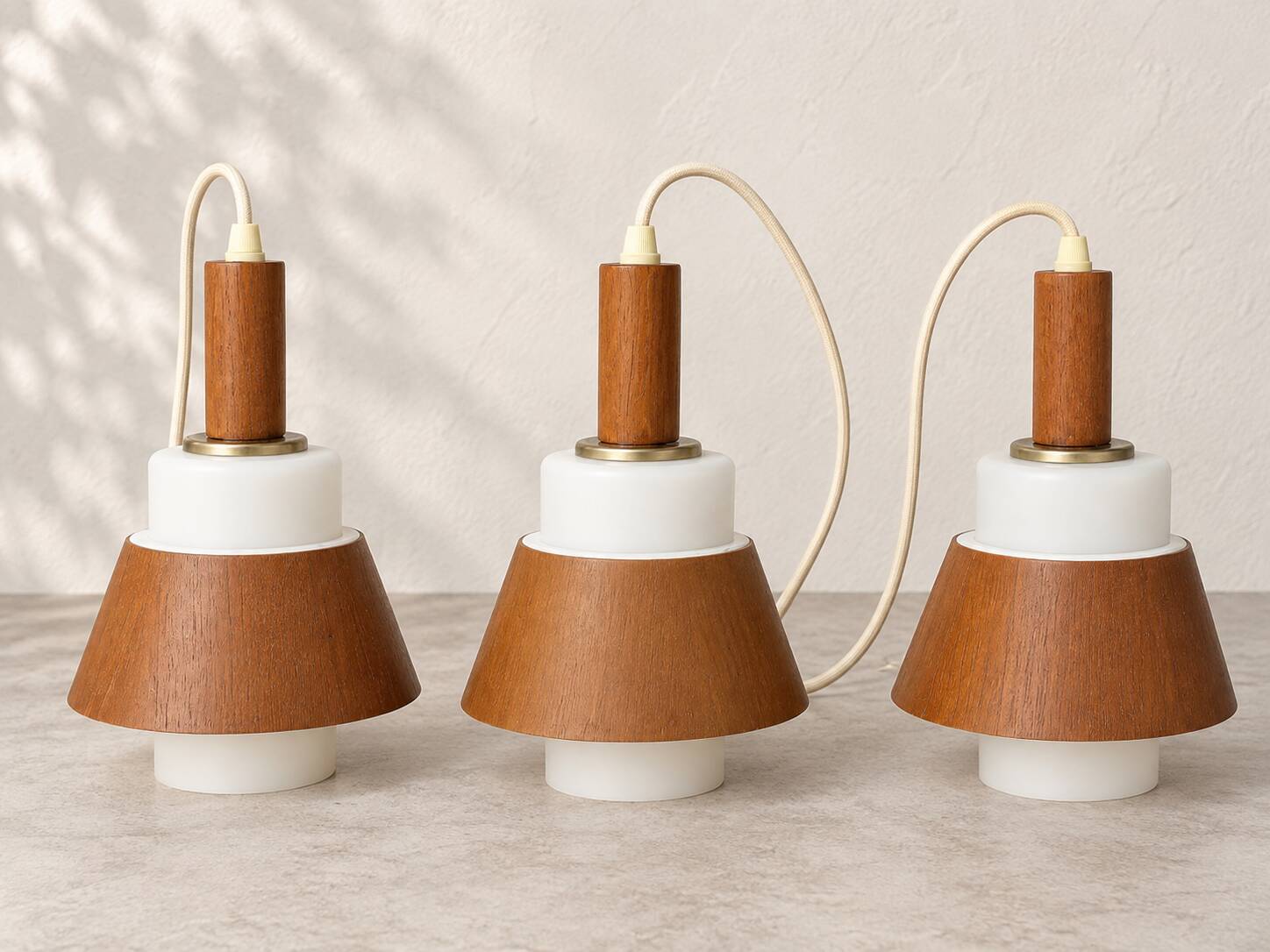 Vintage 3-light suspension in teak and white opaline – 1960s/70s