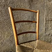 Chaise paillée vintage dorée