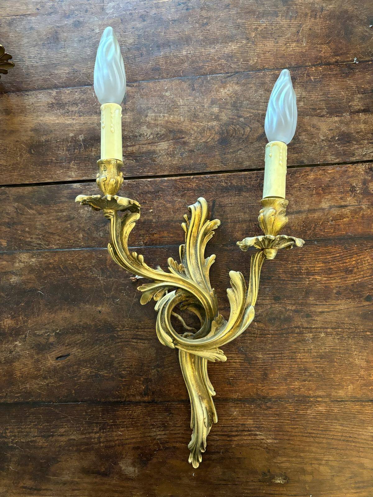 Set of 5 pairs of Louis XV style gilt bronze wall lights + bulbs