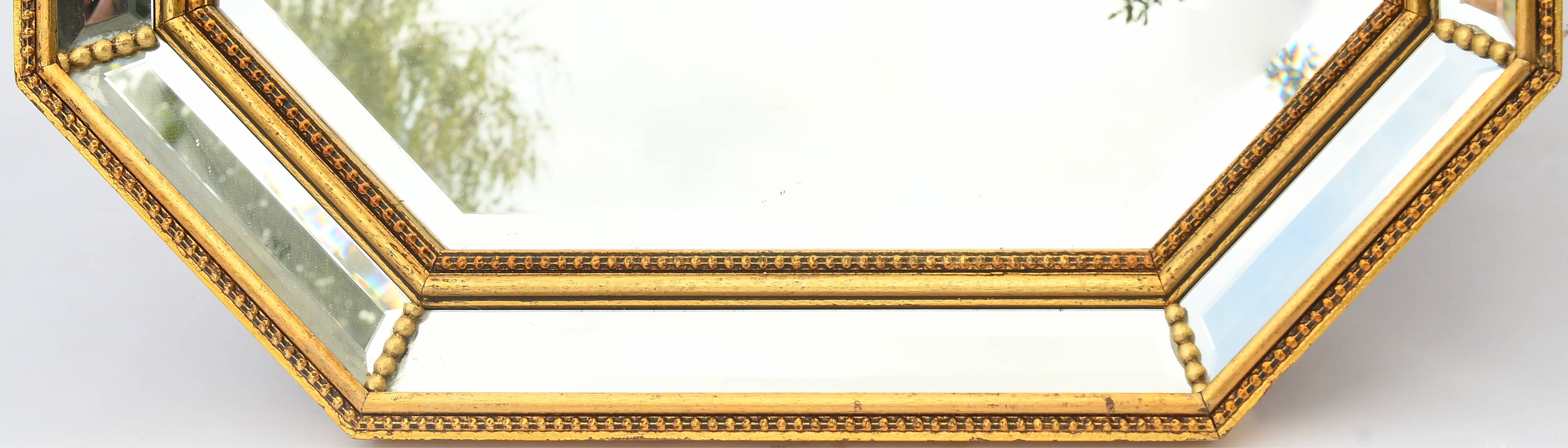 Pareclosed mirror 83.5 x 63 cm