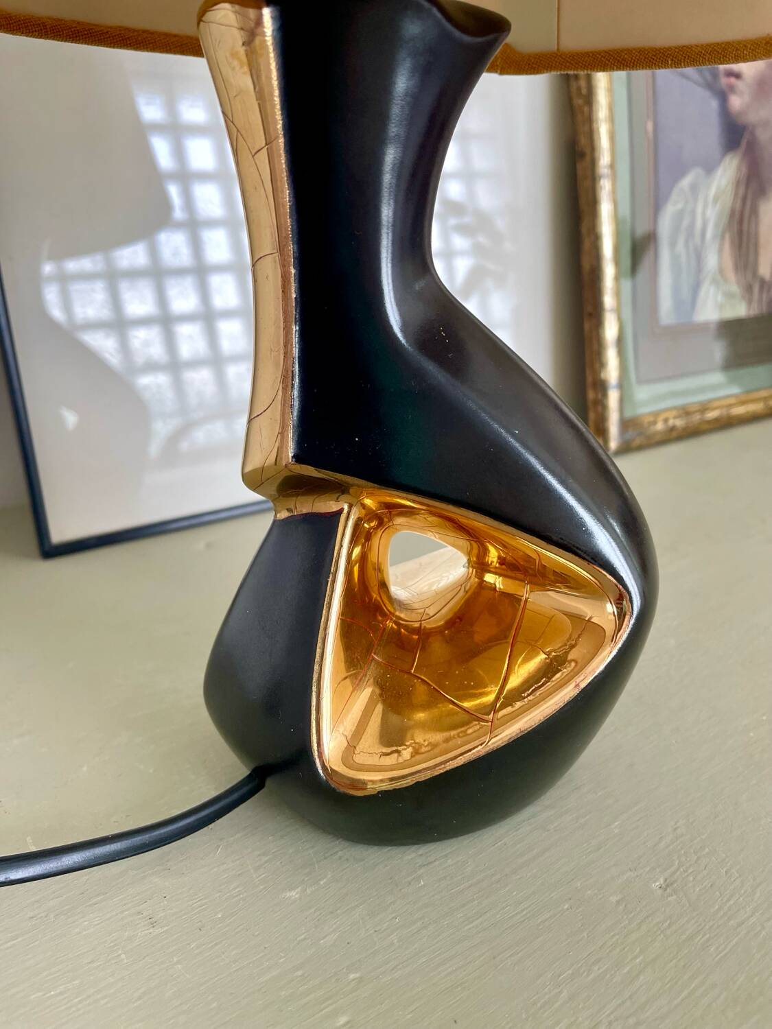 Vintage 50s black and gold ceramic lamp
