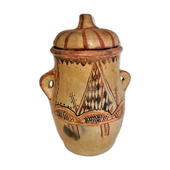 Old covered pot, Berber. Late nineteenth.