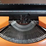 Silver Reed Silverette II Typewriter