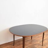 Mid-Century Swedish Teak Table Model „Ovalen” by Carlm Malmsten for Mobel Komponerad AV, 1950s.