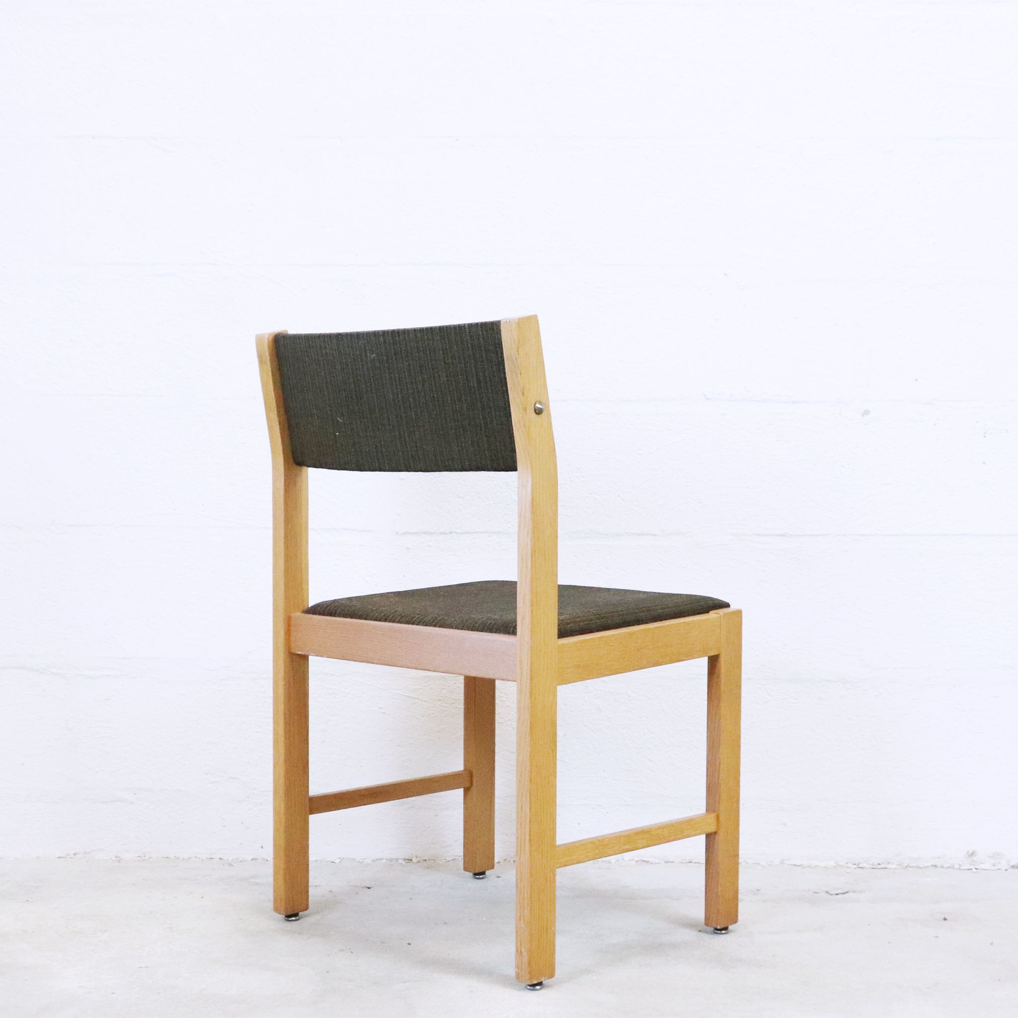 Jeu de chaises scandinave Suède 1960