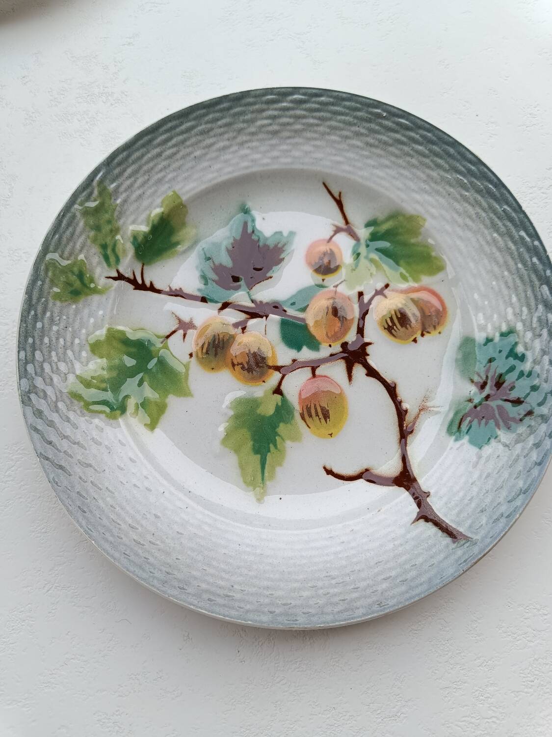 Barbotine dessert plates