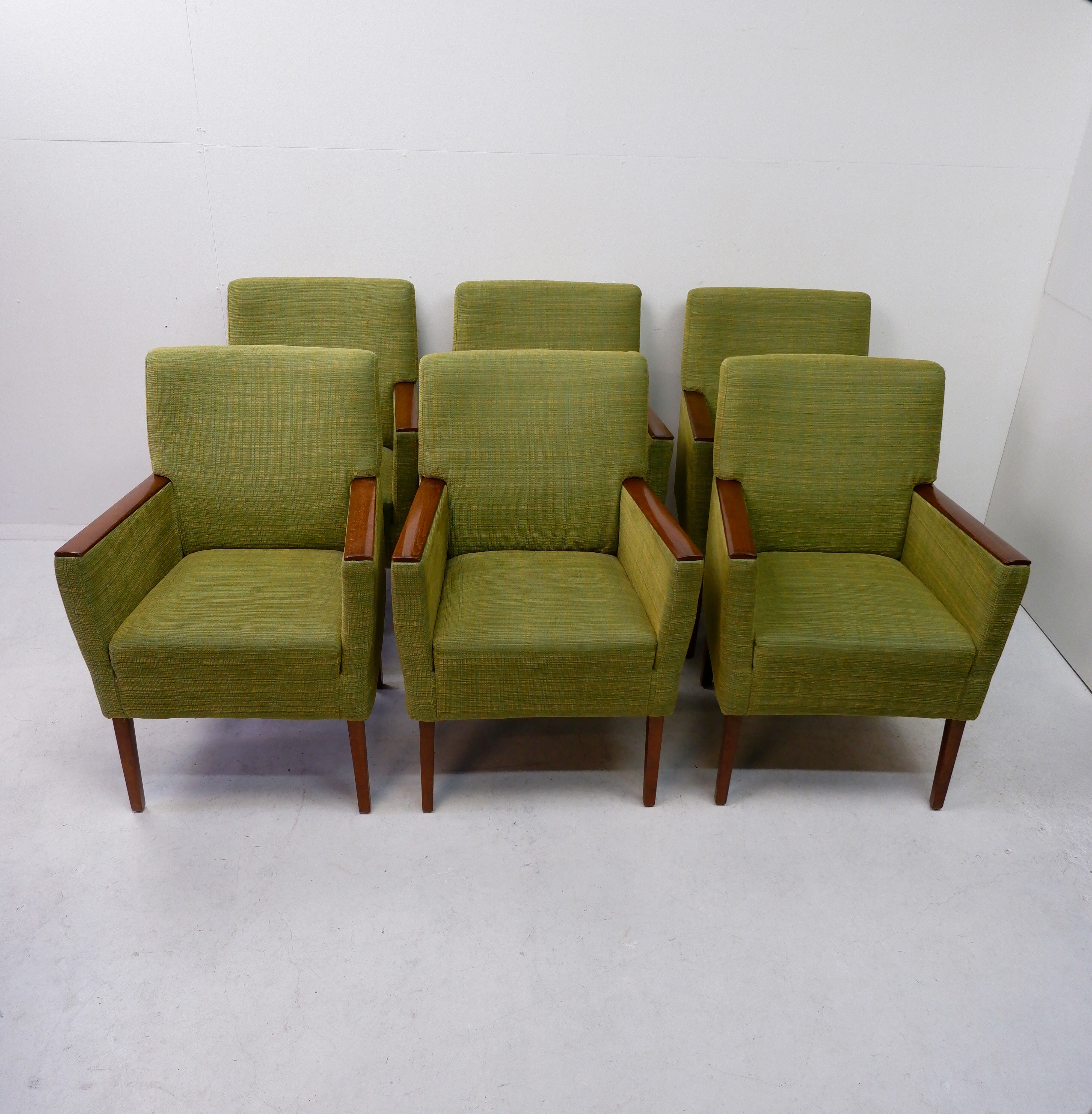 Set of 6 Mobitec dining chairs