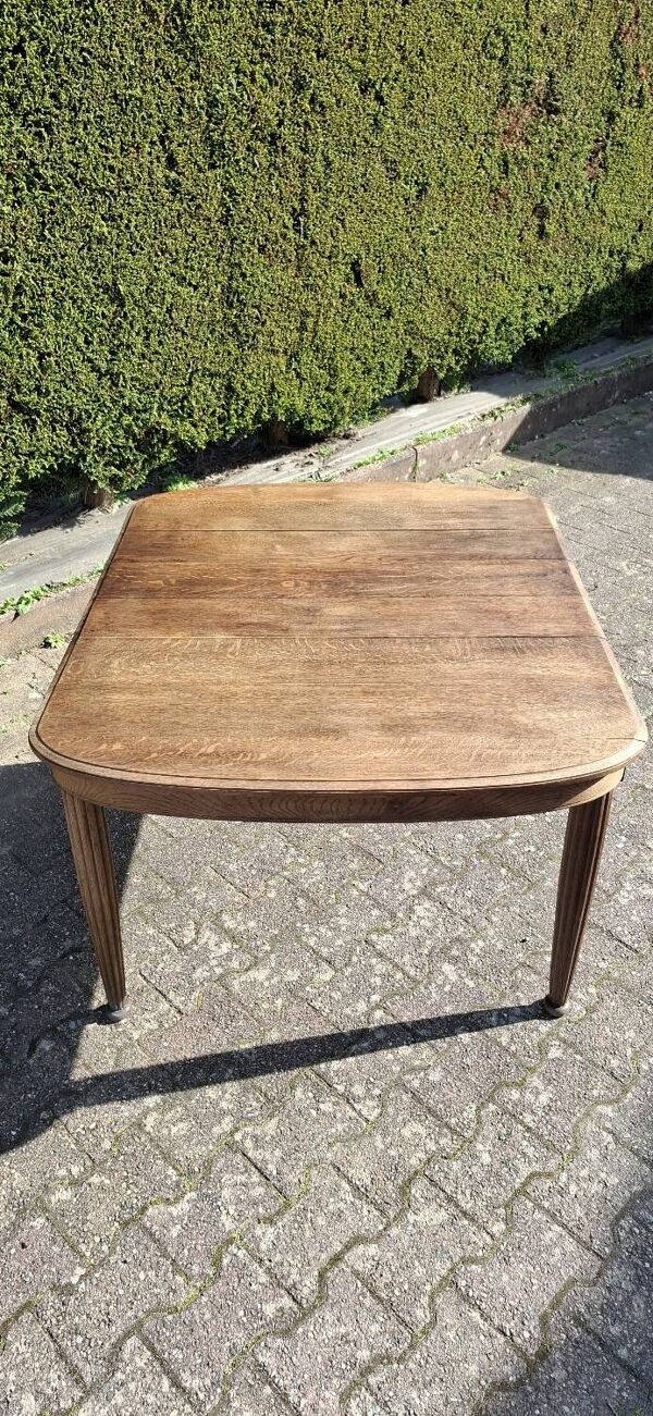 Table ancienne en chêne massif