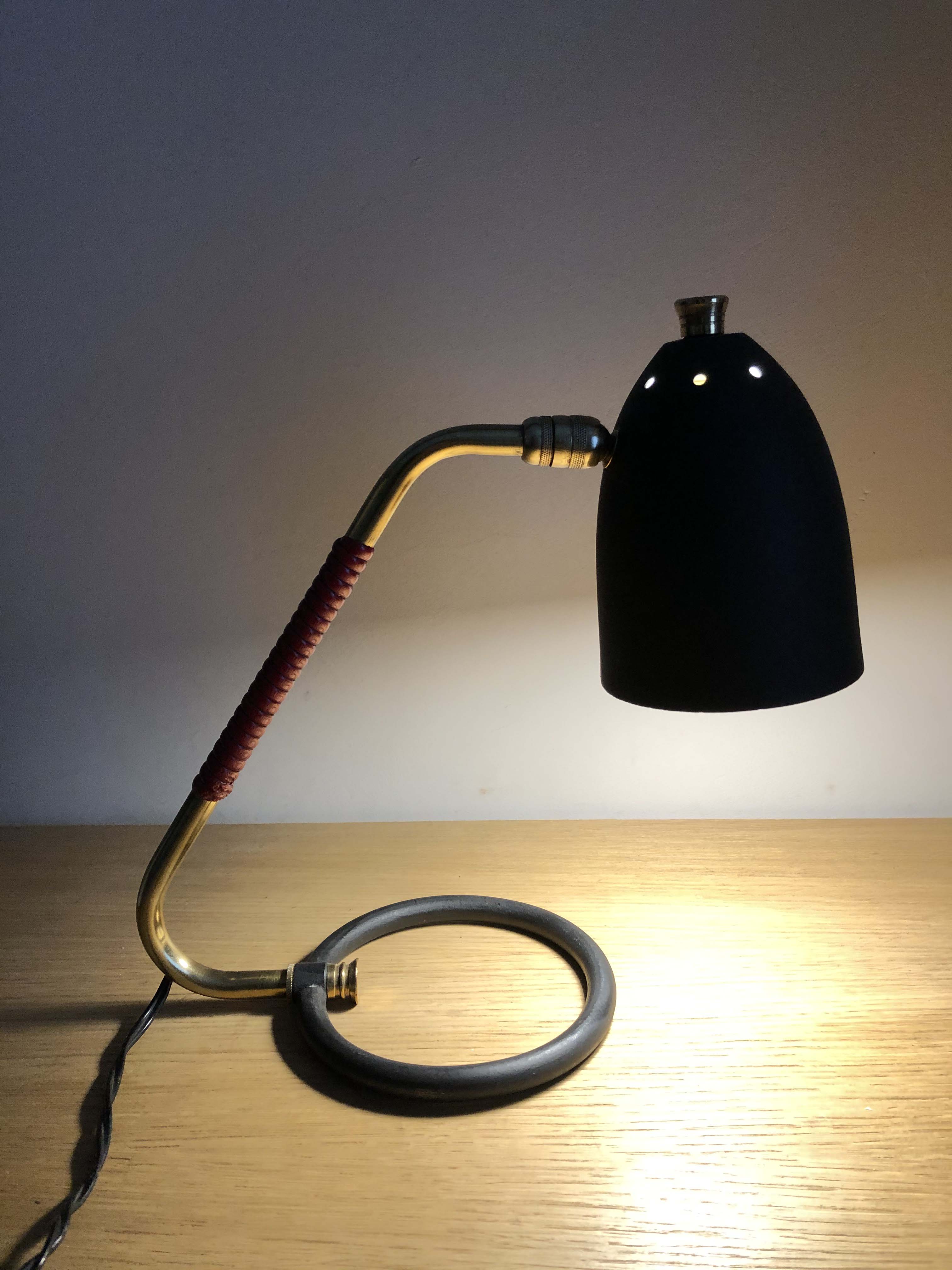 50s - 60s kneecap cooker lamp