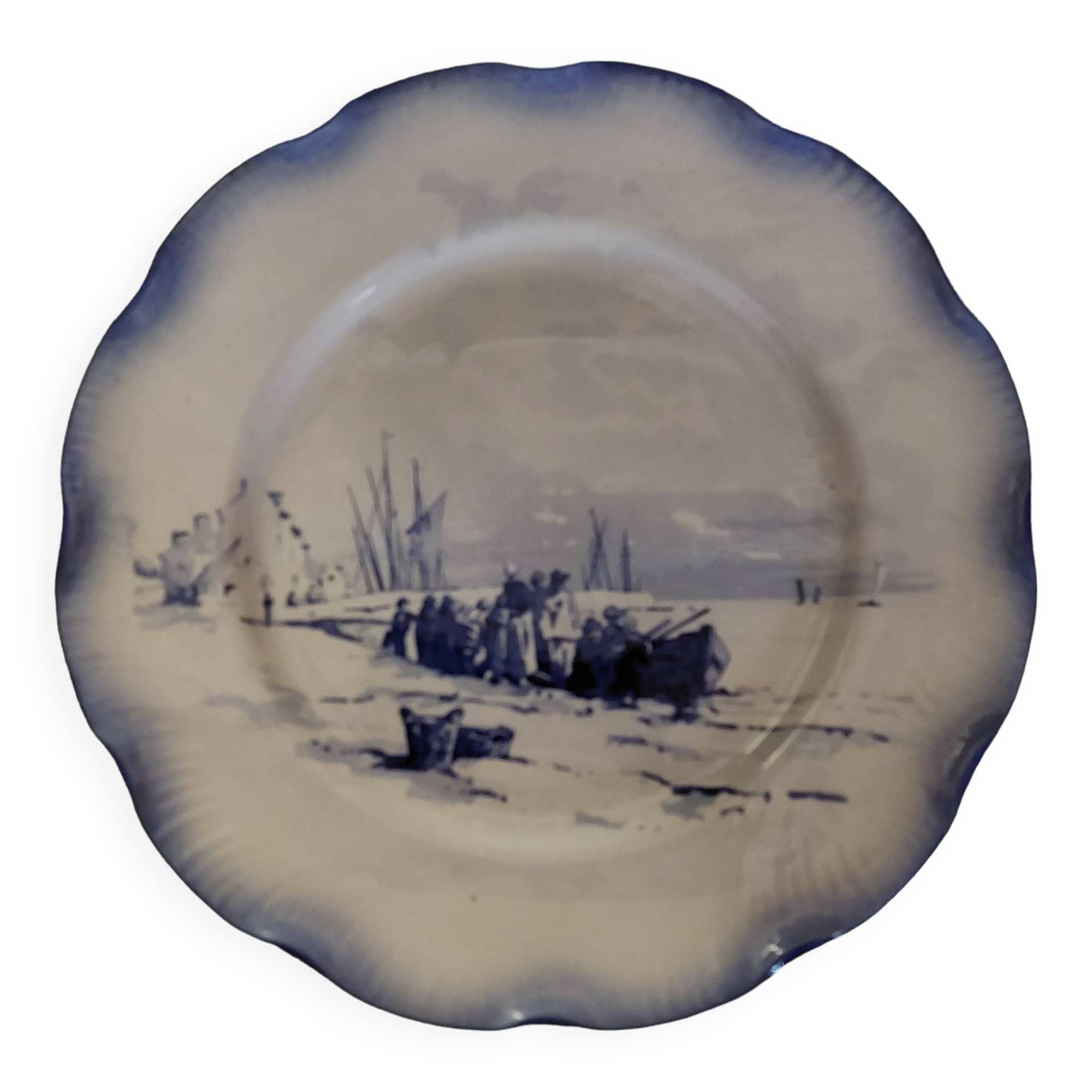 Sarreguemines earthenware plate with Marine decor late 19th century early 20th century