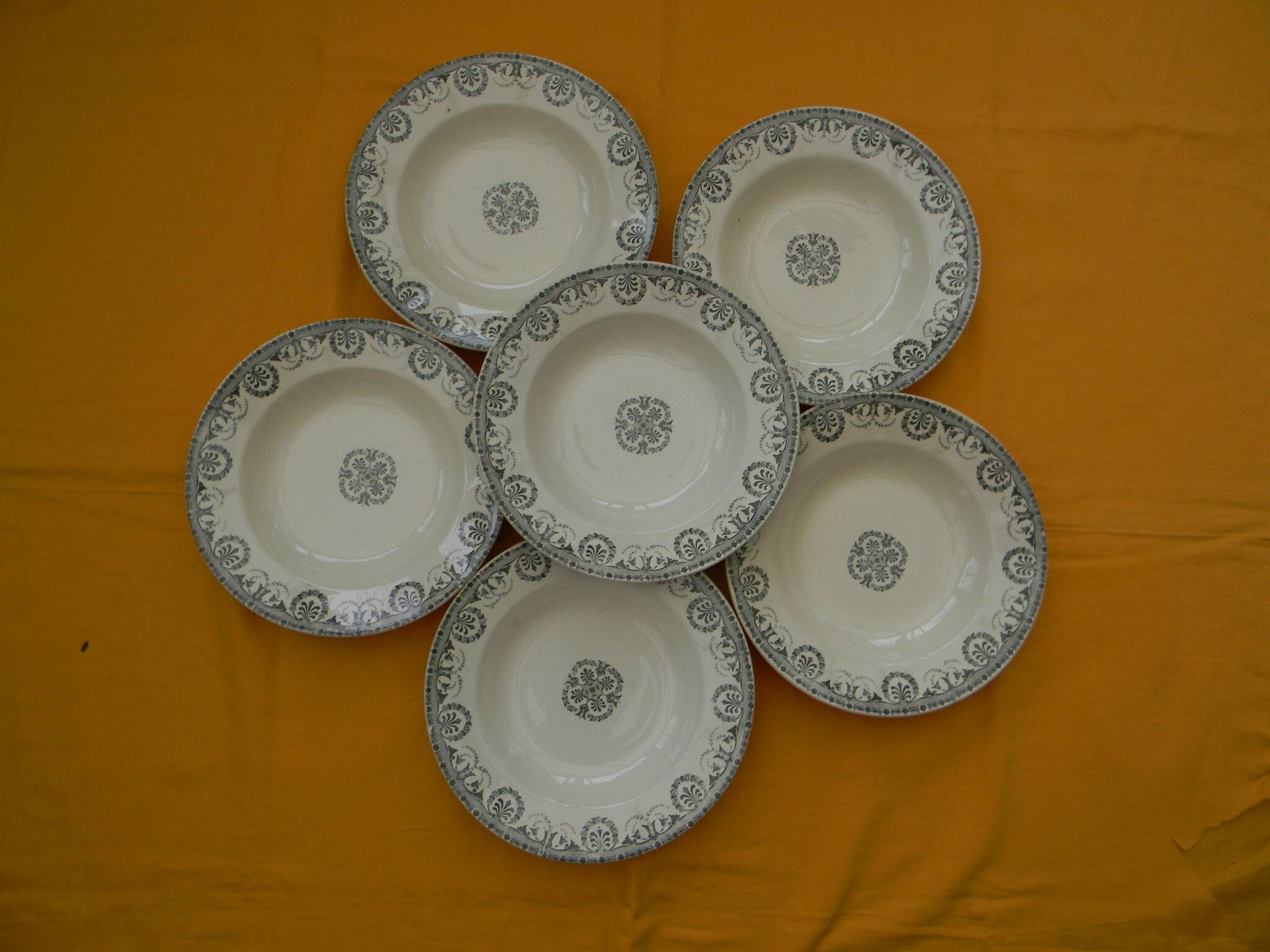 Set of 6 deep earthenware plates from CHOISY LE ROI Boulenger. IENA model.