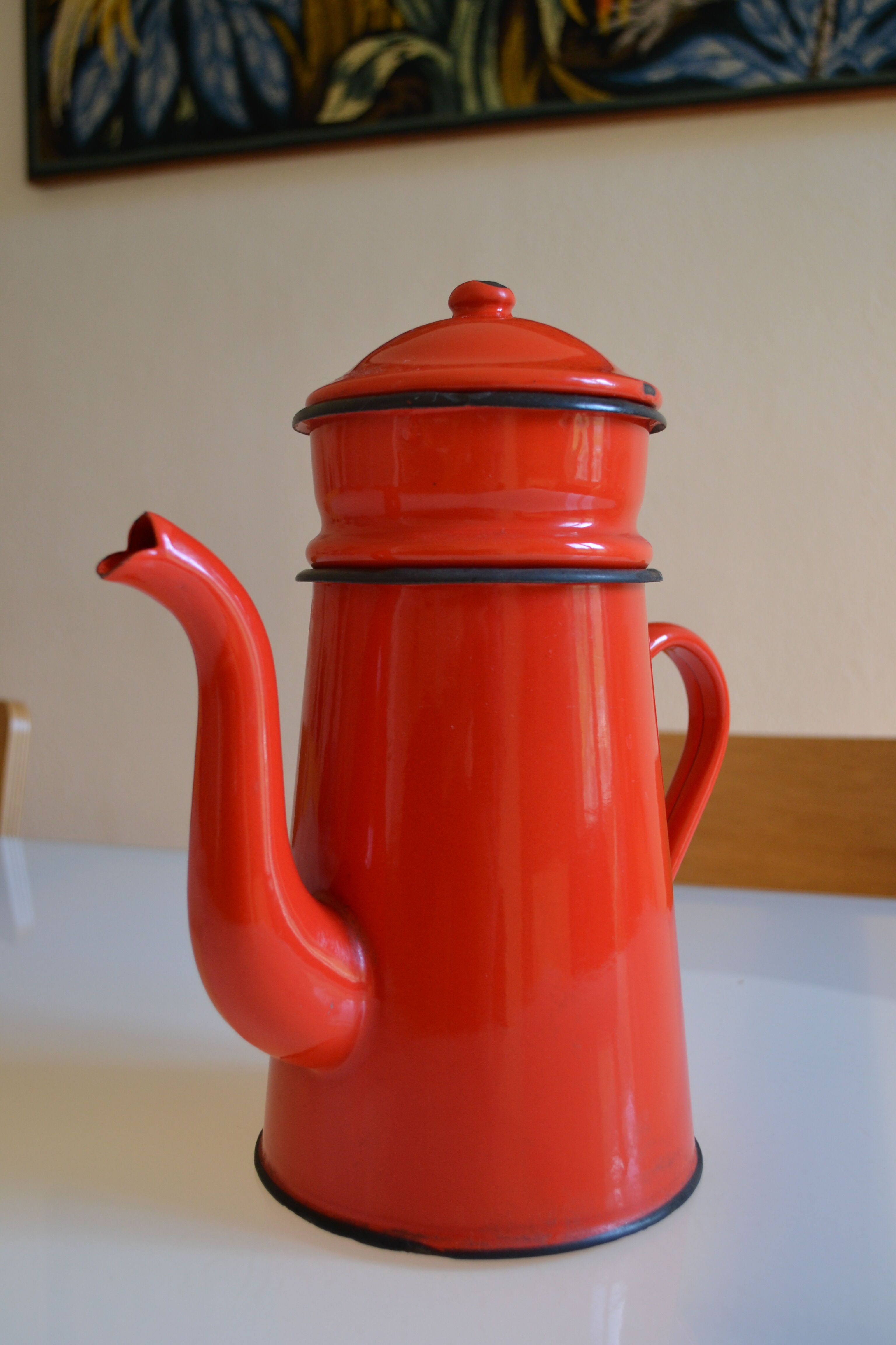 Vintage coffee maker in red and black enamelled sheet