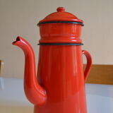 Vintage coffee maker in red and black enamelled sheet