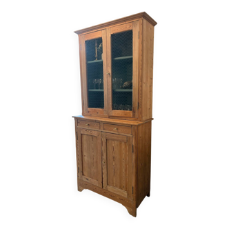 Stripped wire mesh cupboard