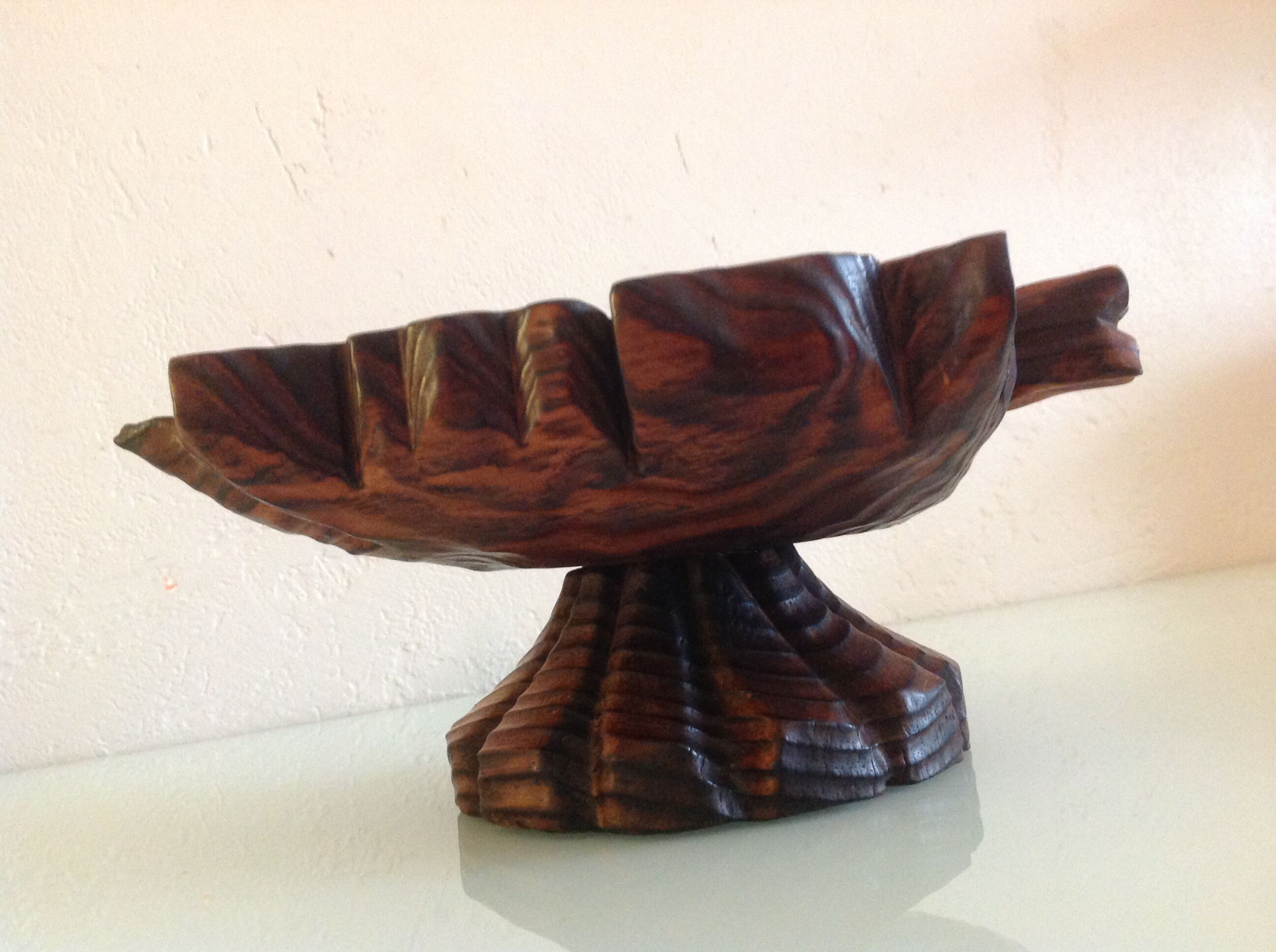 Brutalist wooden candlestick shaped vine leaf /vintage 60s-70s