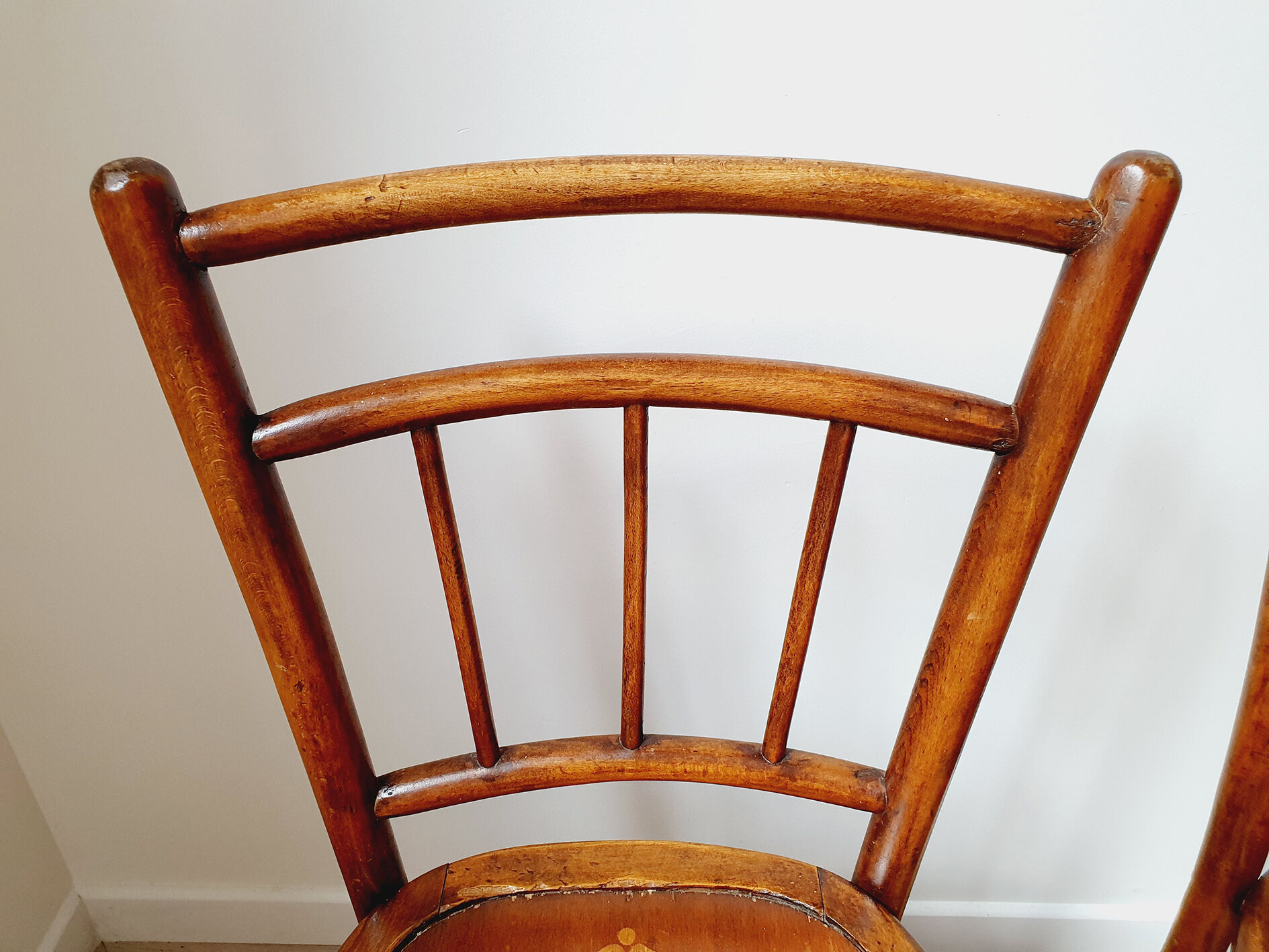 Paire de chaises bistrot art nouveau