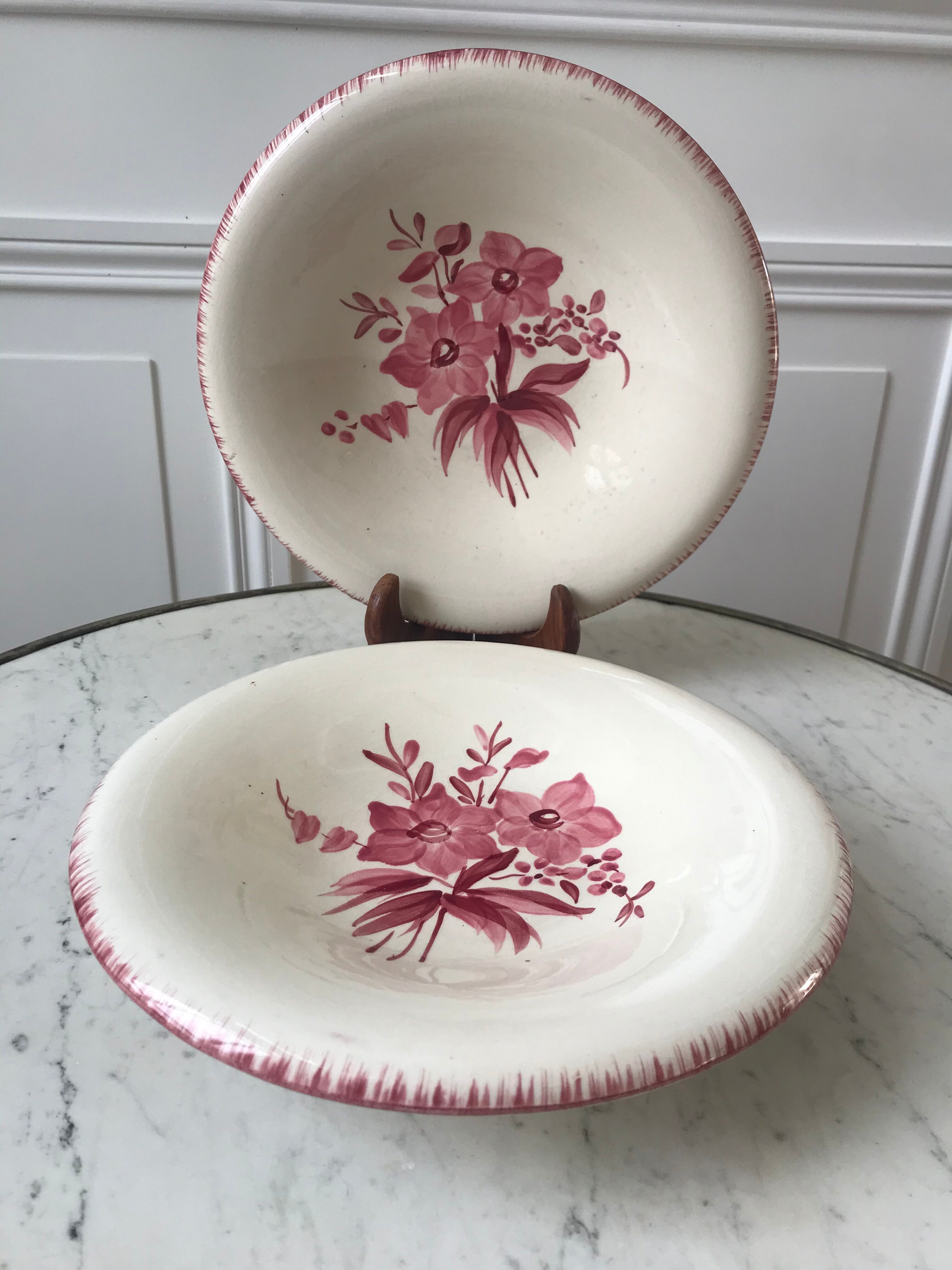 Duo of longchamp pink serving dishes 30s-40s