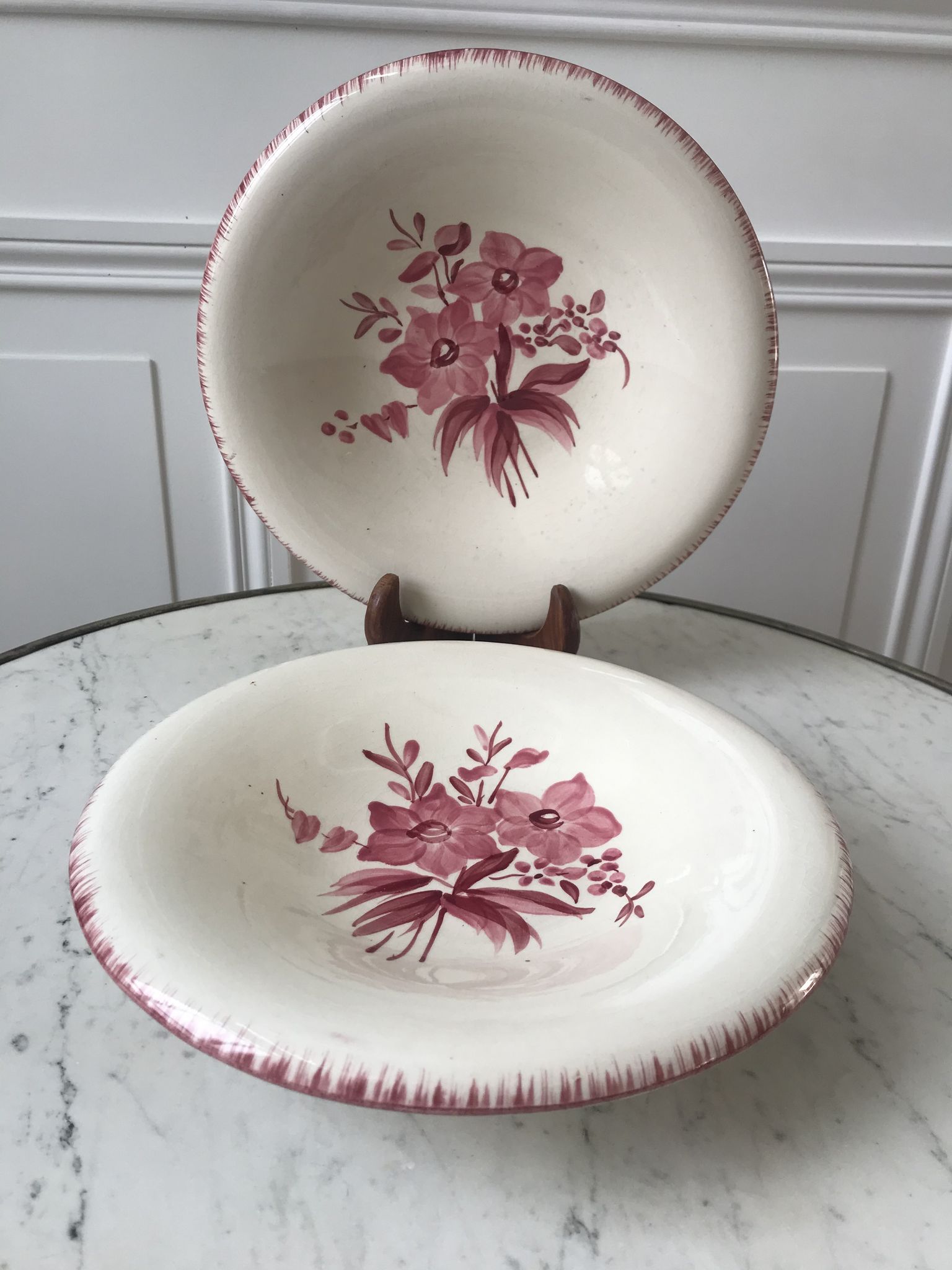 Duo de plats de service longchamp roses années 30-40