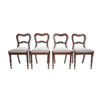 Quatre chaises de salle à manger style éclectique