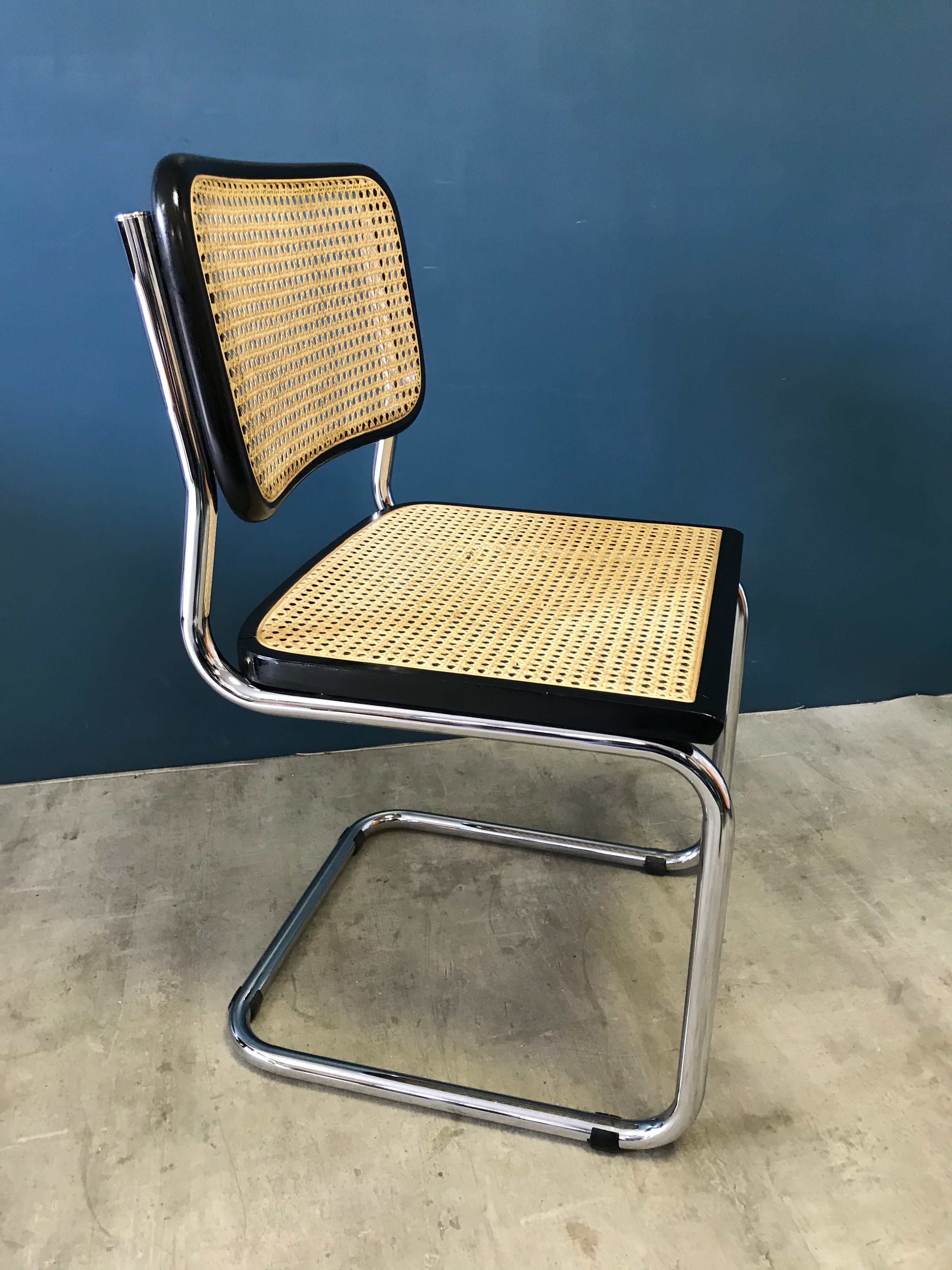 B32 Marcel Breuer black chair